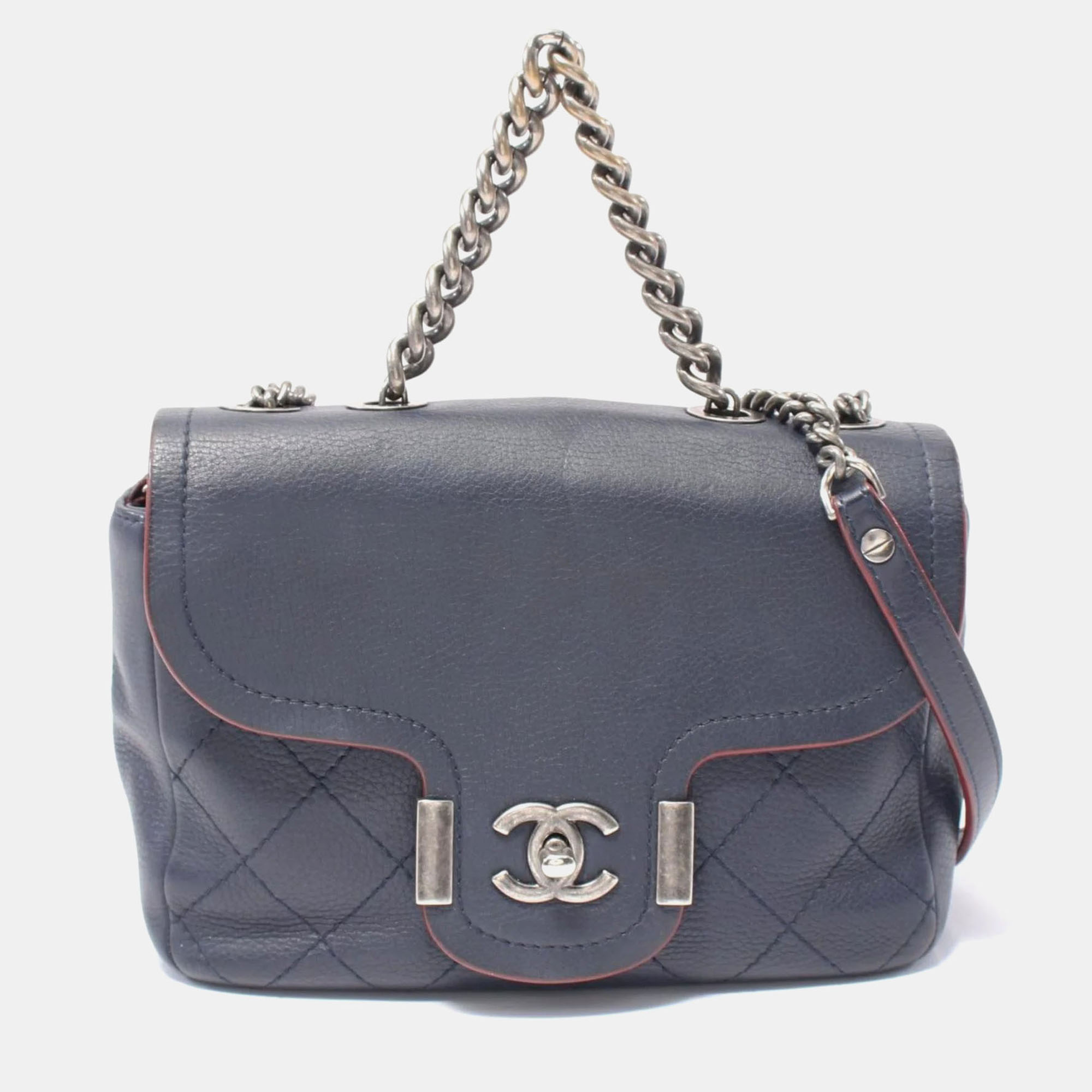 

Chanel Matelasse Navy Leather Shoulder Bag, Navy blue