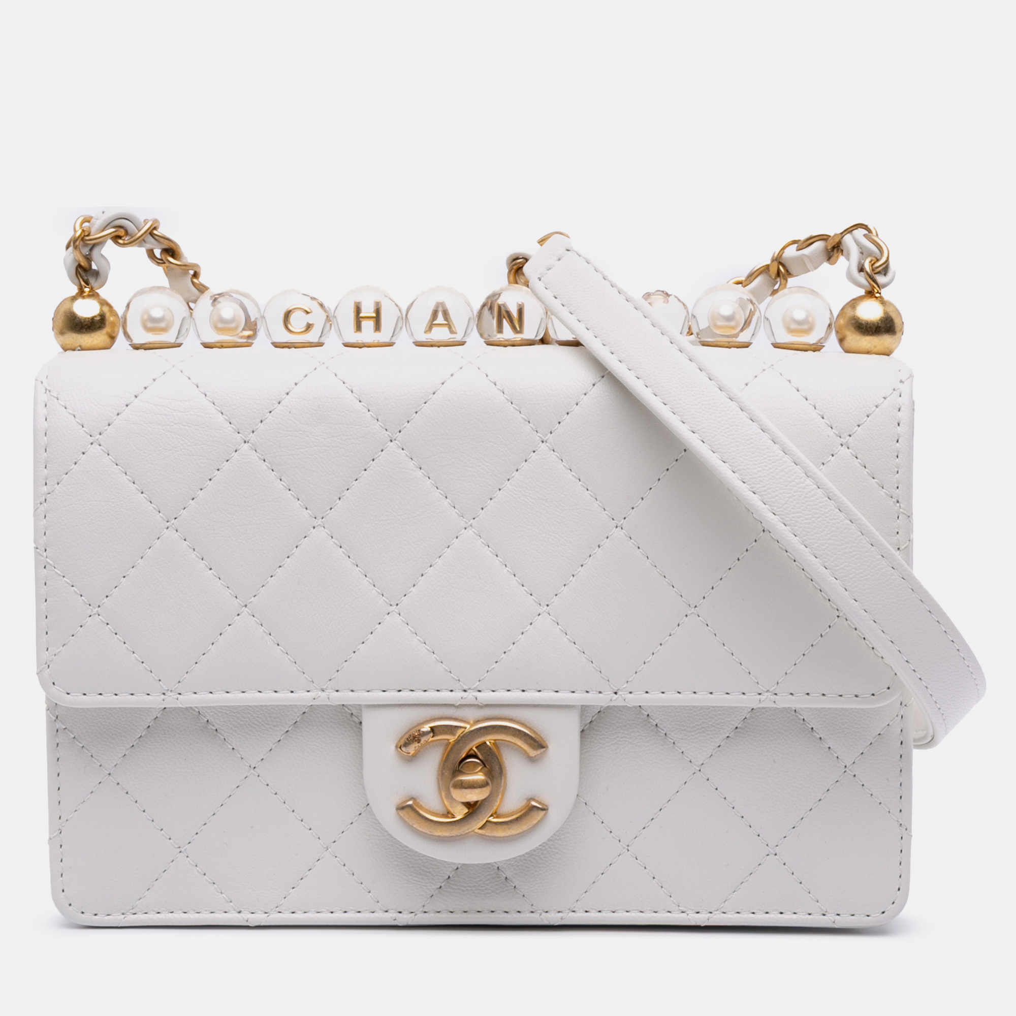 

Chanel White Medium Chic Pearls Lambskin Flap Bag