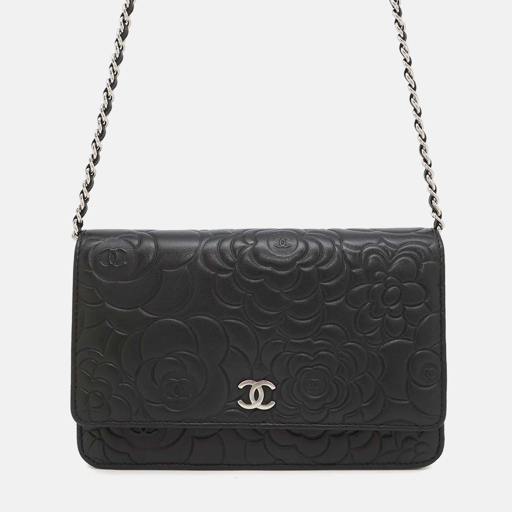 

Chanel Camellia Black Lambskin Wallet On Chain