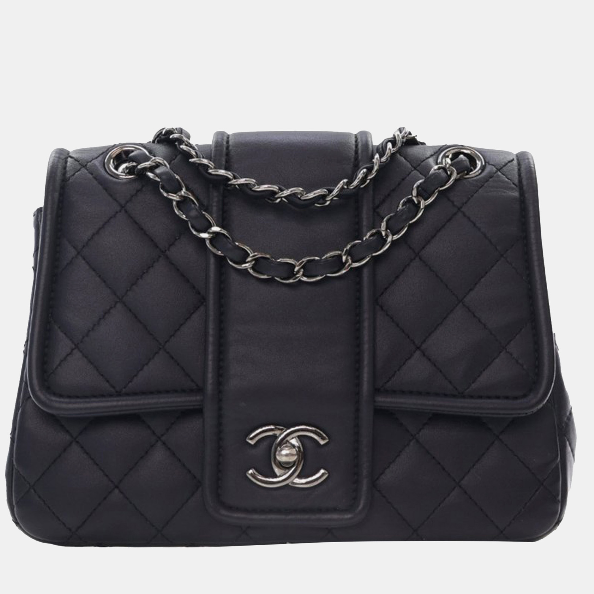 

Chanel Navy Blue Quilted Lambskin Elementary Chic Flap Bag