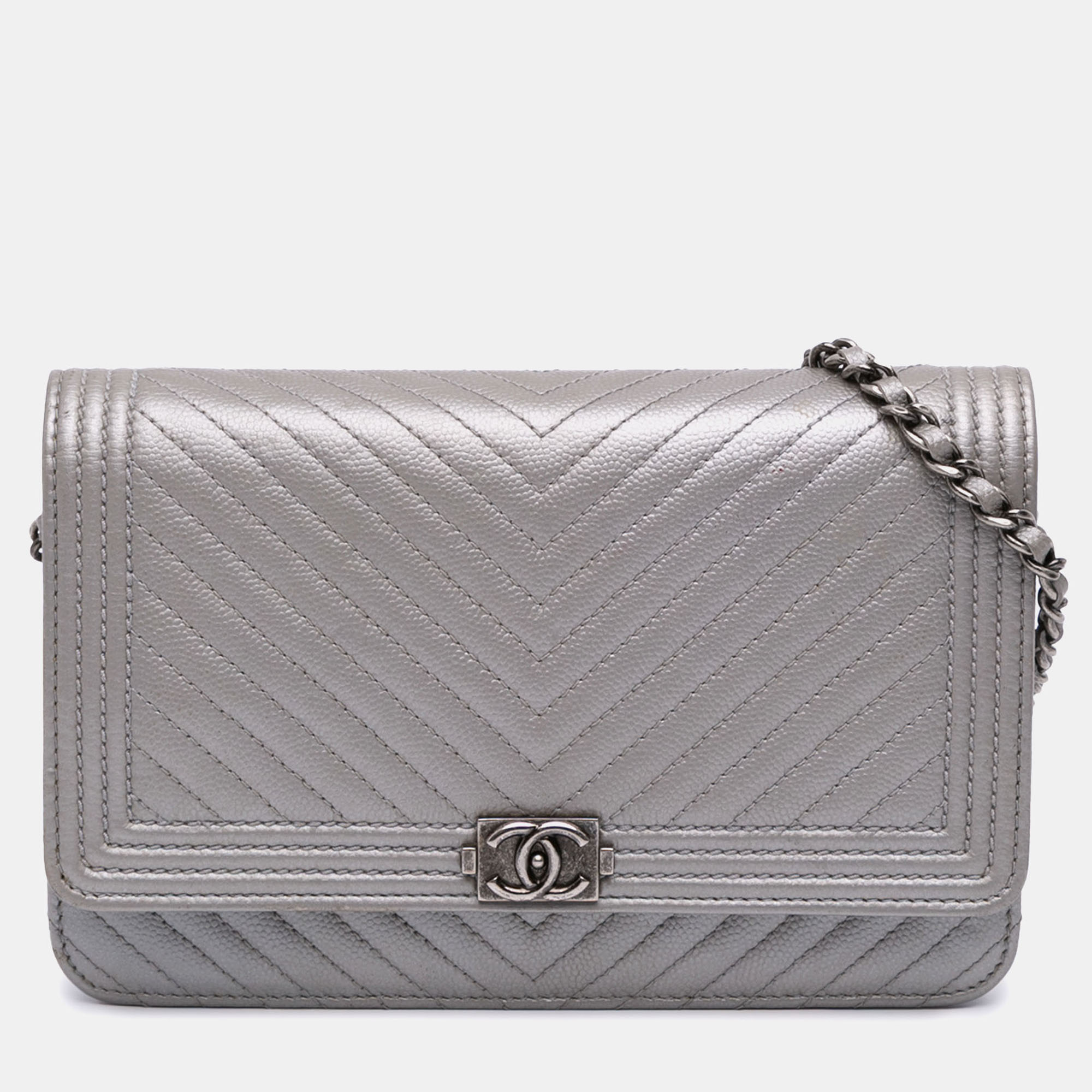 

Chanel Silver Chevron Metallic Caviar Boy Wallet On Chain
