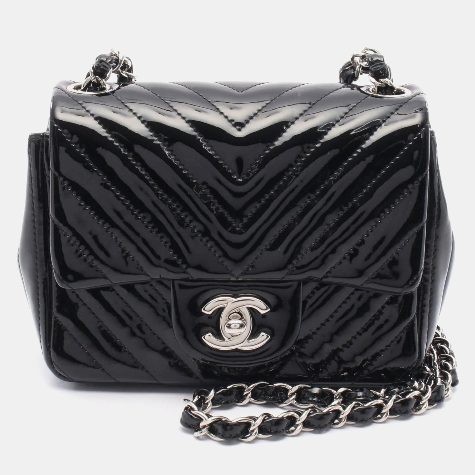 

Chanel Chevron V-Stitch Shoulder Bag Patent Leather Black