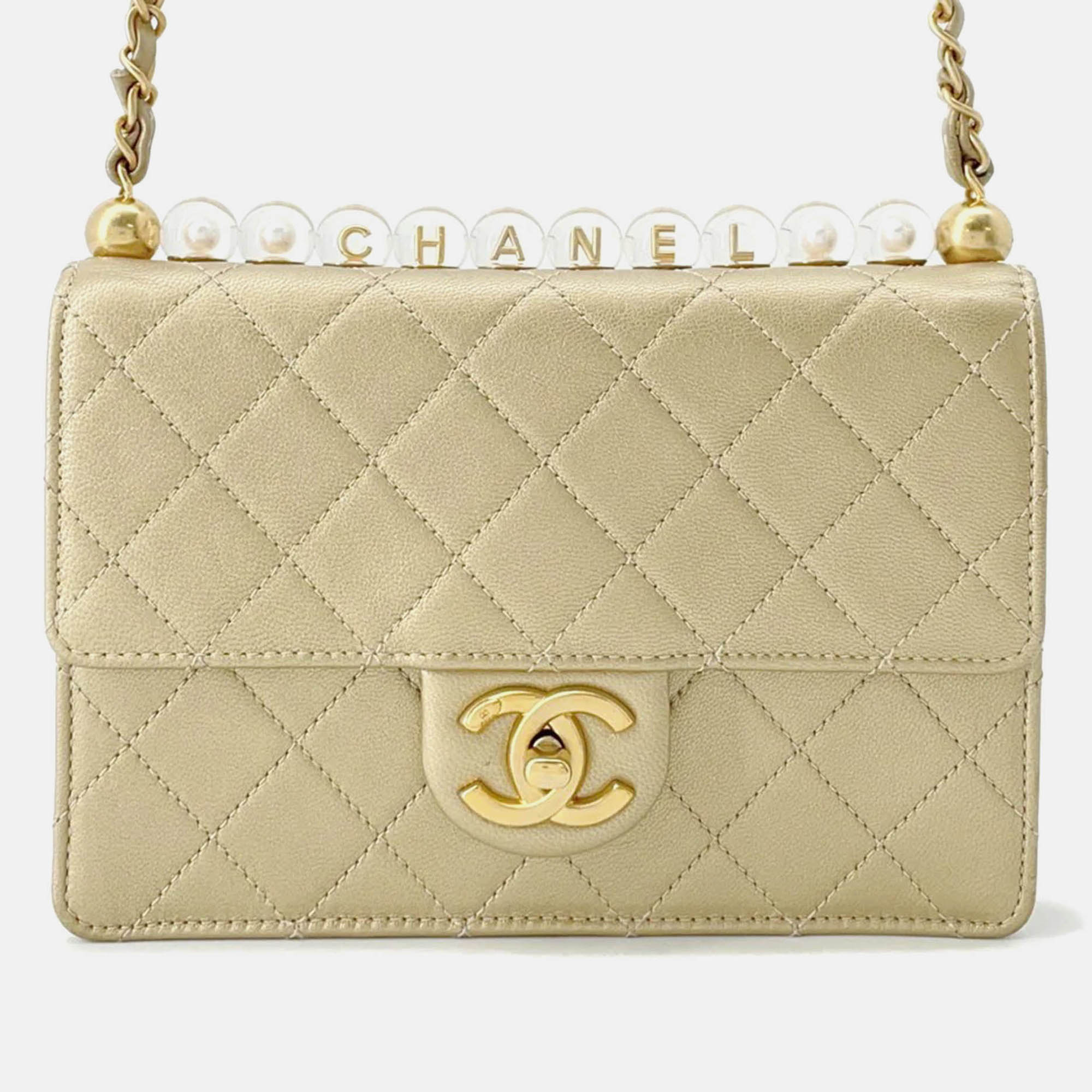

Chanel Matelasse Chain shoulder Bag Gold Leather