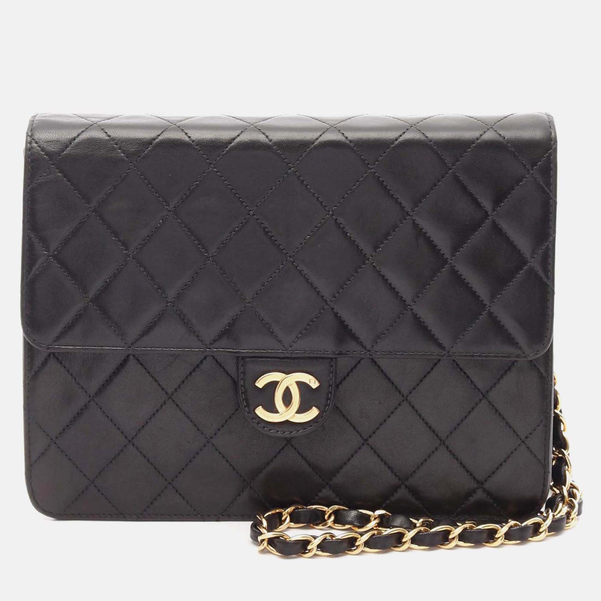 

Chanel Black CC Quilted Lambskin Chain Single Flap