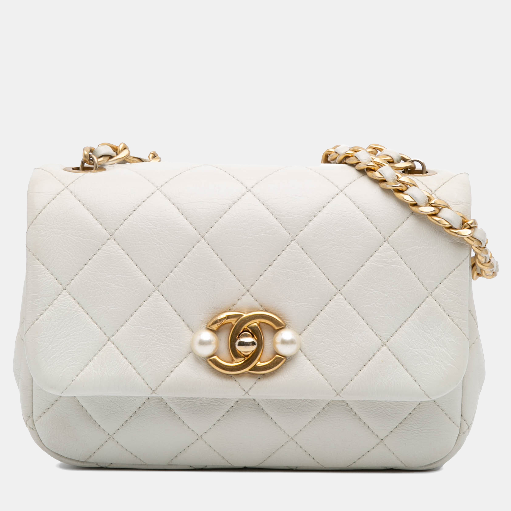 

Chanel White Mini Glazed Calfskin Pearl Side Flap