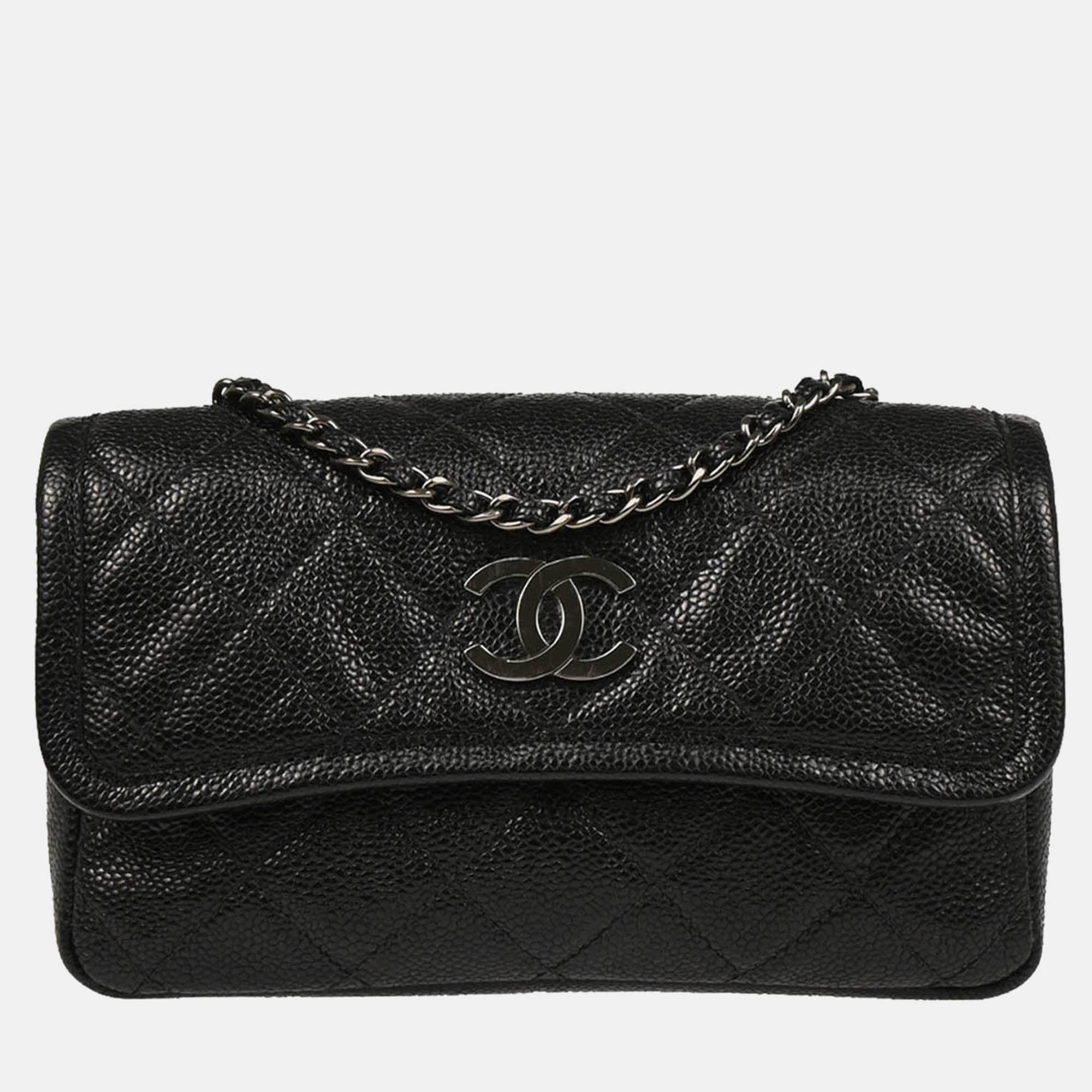 

Chanel Shoulder Bag Black Calfskin Shoulder Bag