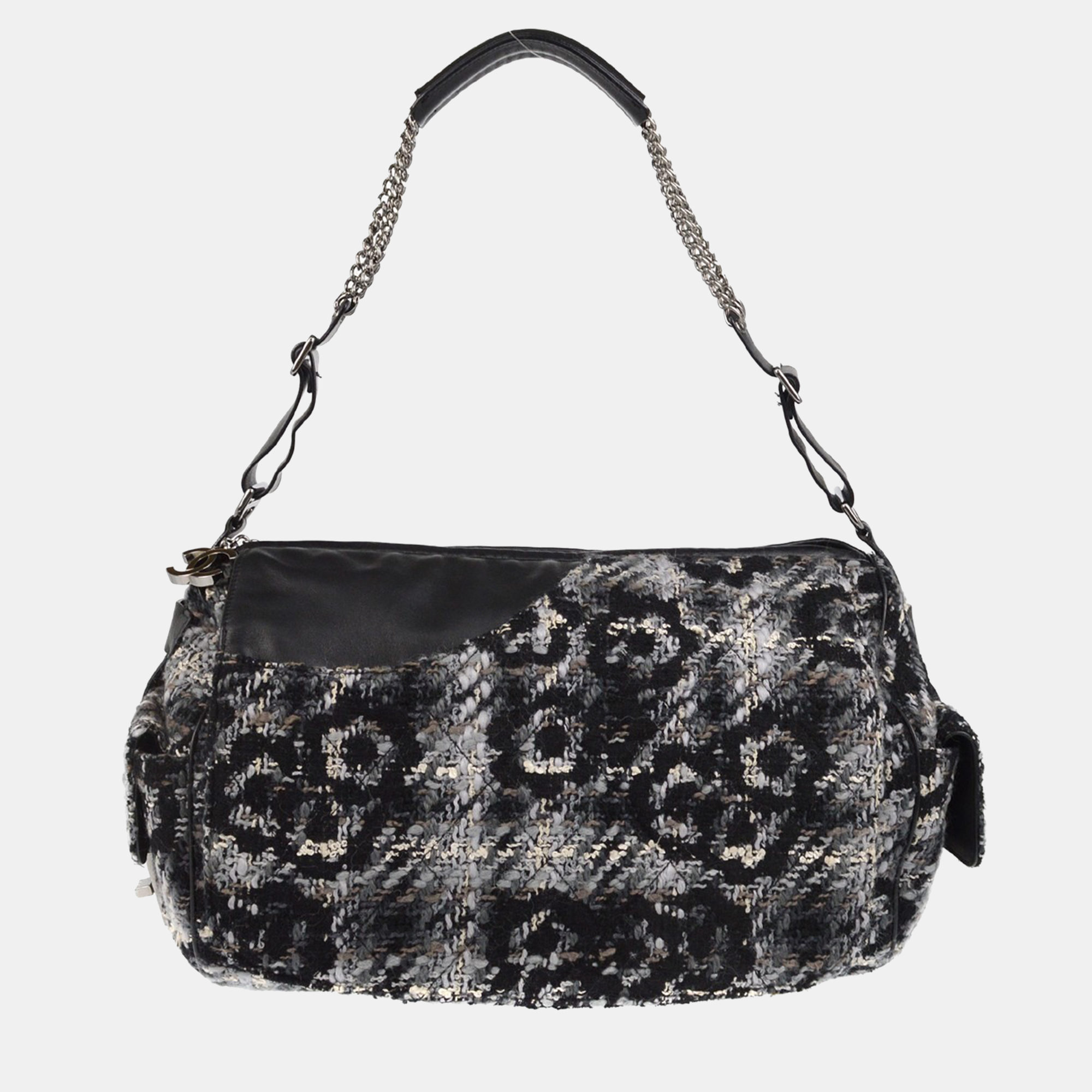 

Chanel Black Tweed Shoulder Bag