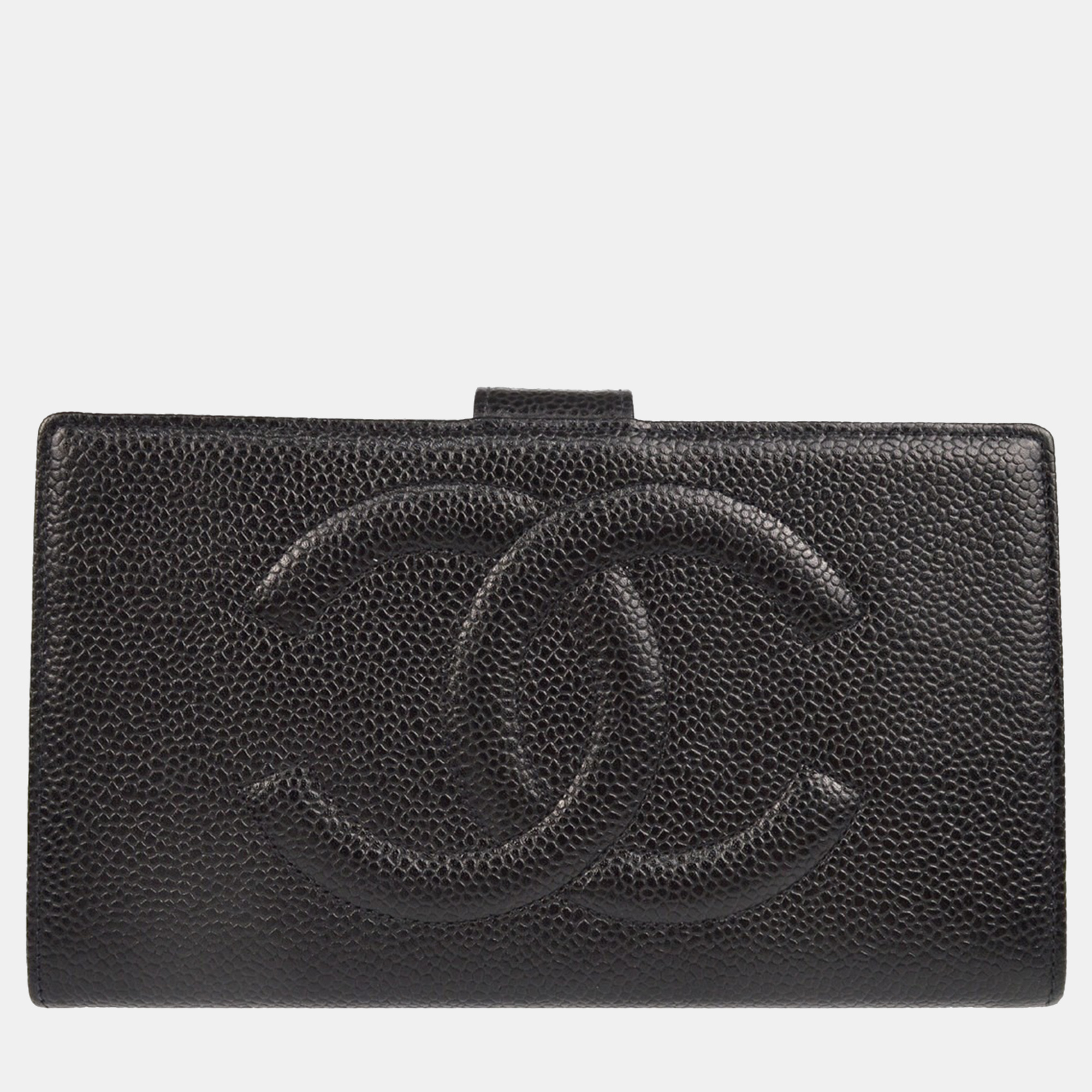 

Chanel Black Calfskin Bifold Wallet