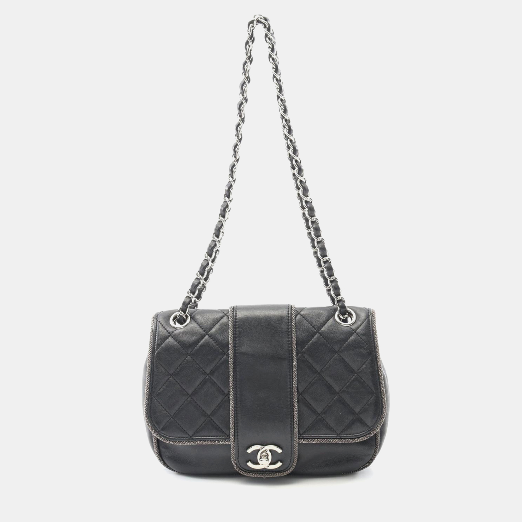 

Chanel Matelasse Chain Shoulder Bag Lambskin Sheep Leather Black