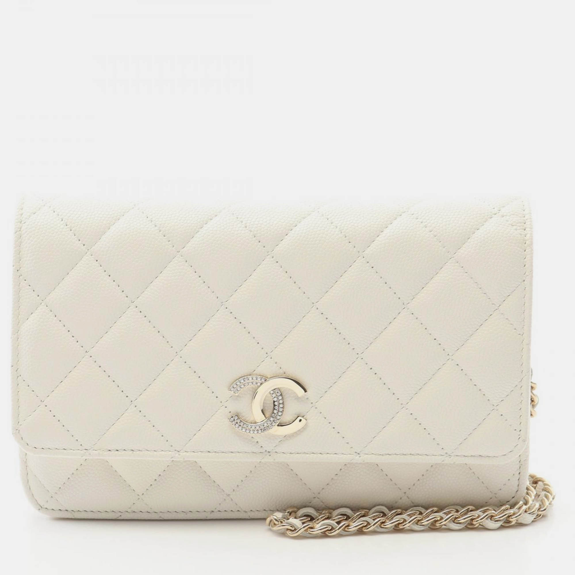 

Chanel Matelasse Wallet On Chain Shoulder Bag Leather White Cc