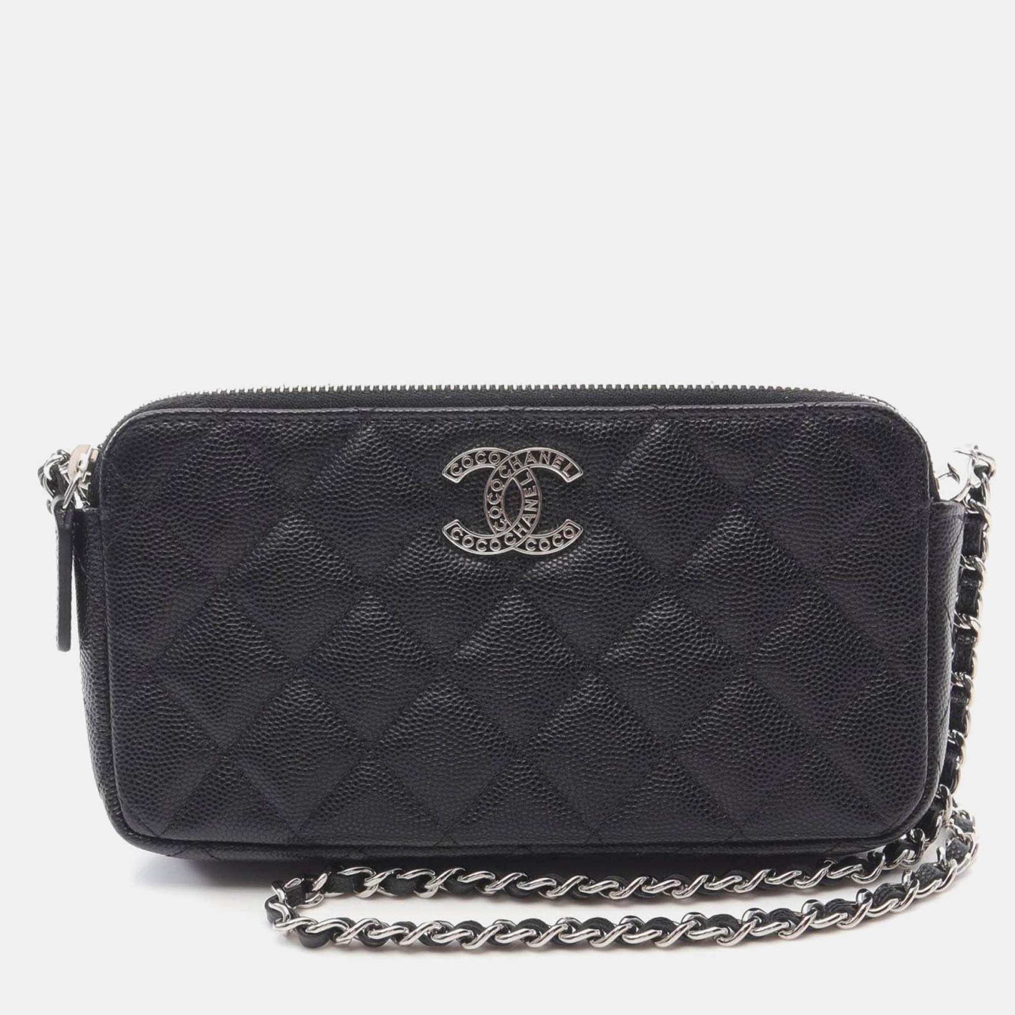 

Chanel Matelasse Black Leather Shoulder Handbag
