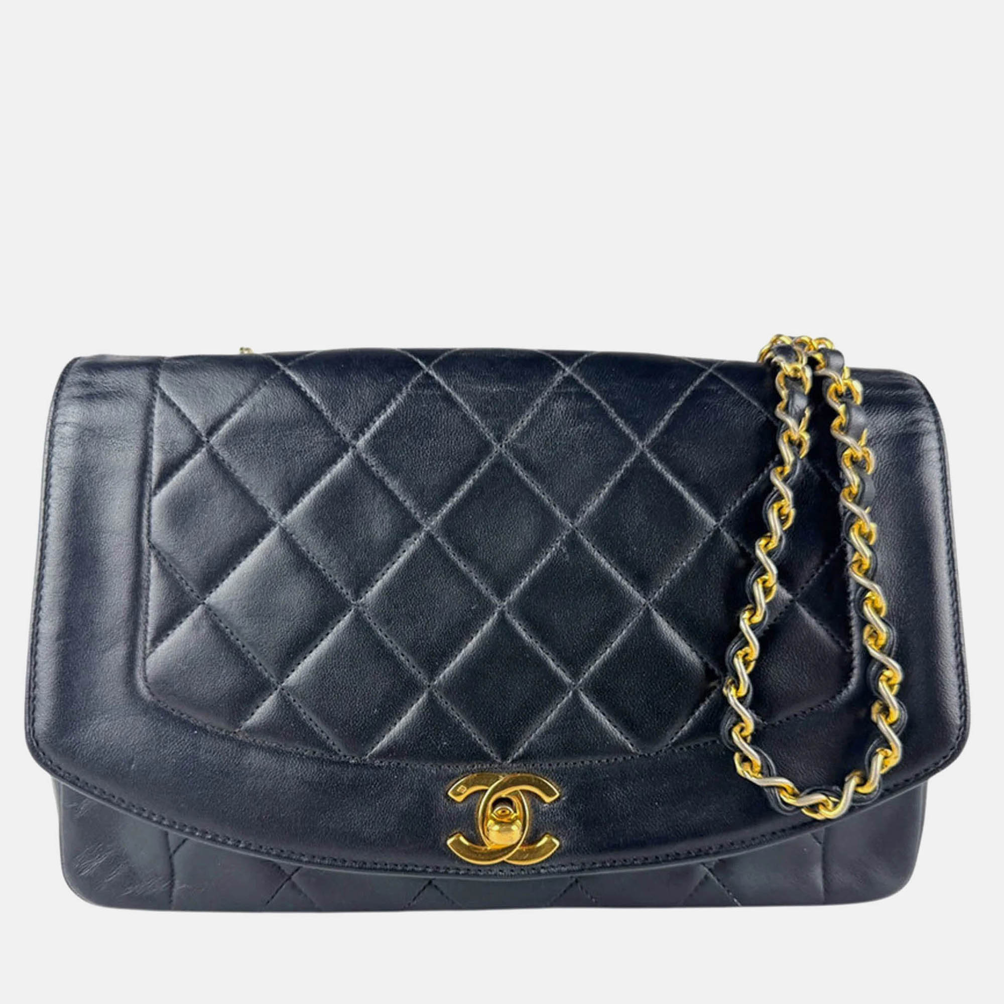 

Chanel Diana 25 Matelasse Shoulder Bag In Black And Gold