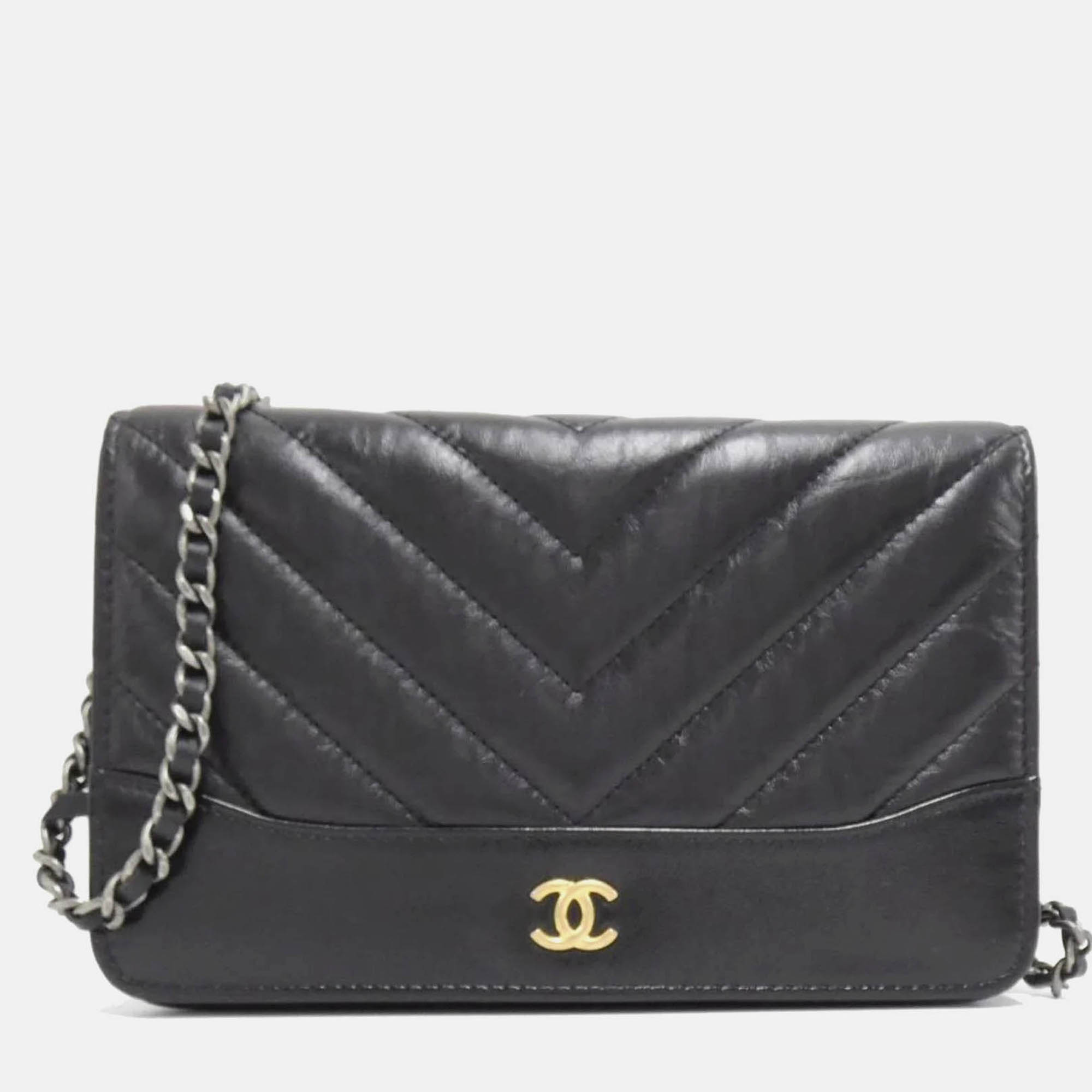 

Chanel Gabrielle Chain Wallet, Black