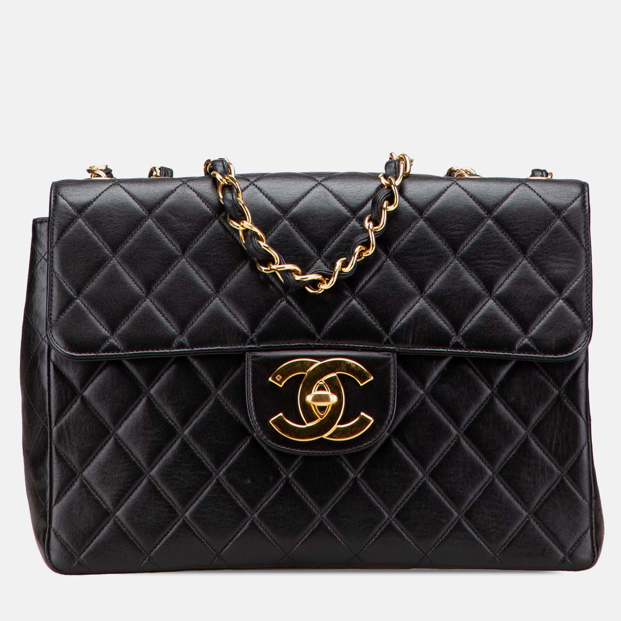 

Chanel Black Jumbo  Classic Lambskin Single Flap