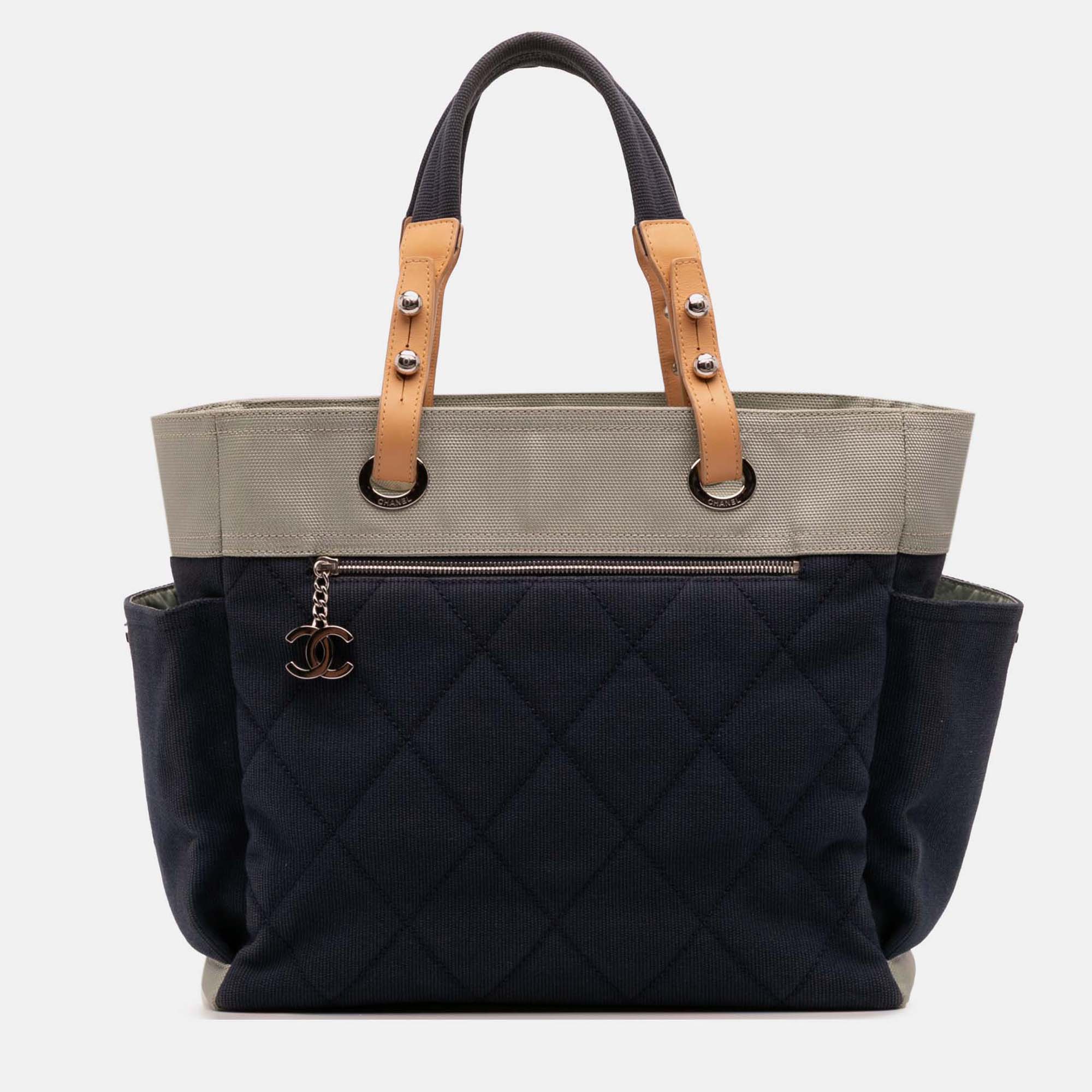 Pre-owned Chanel Beige Navy Blue Large Bicolor Quilted Canvas Paris Biarritz Tote In Sand