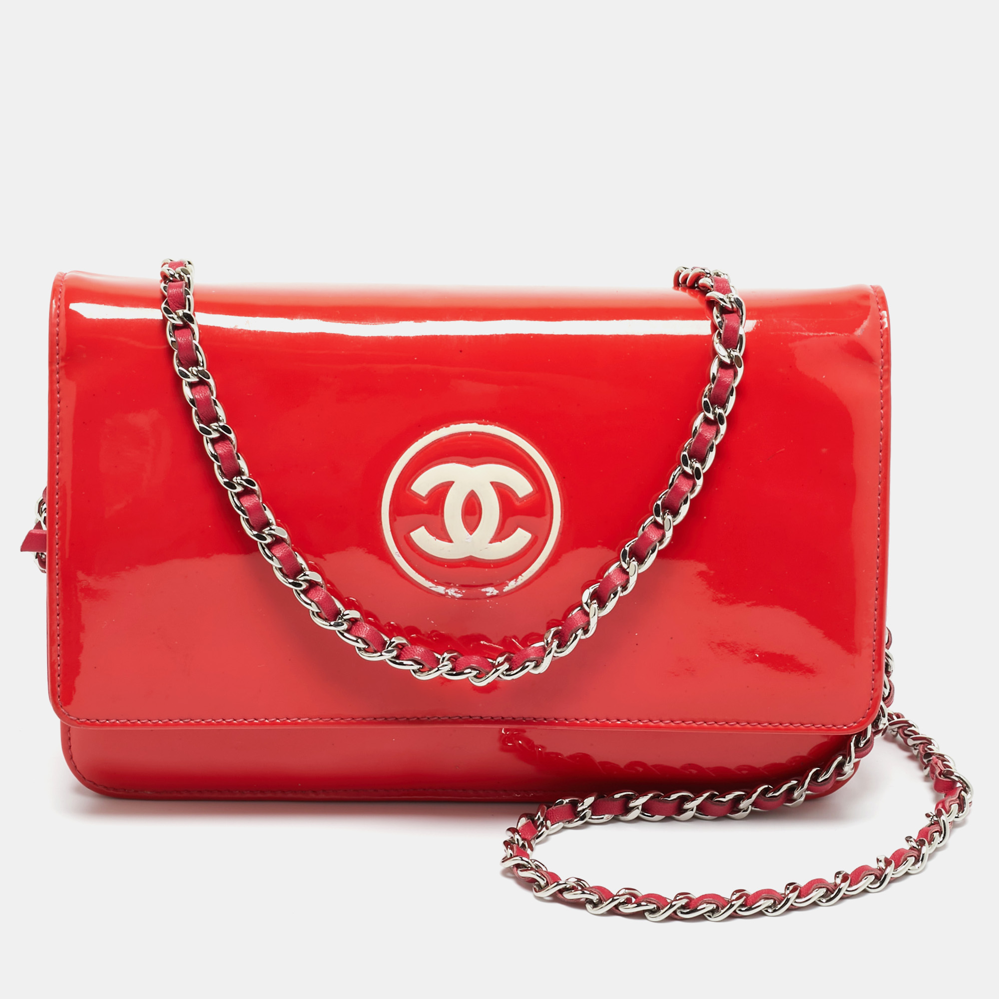 Pre-owned Chanel Red/pink Patent And Leather Cc Wallet On Chain