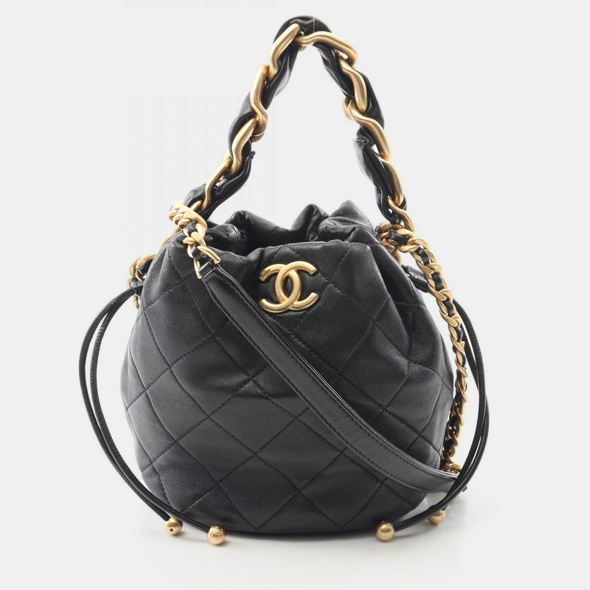 

Chanel Matelasse Black Lambskin GHW Crossbody Chain Shoulder Bag