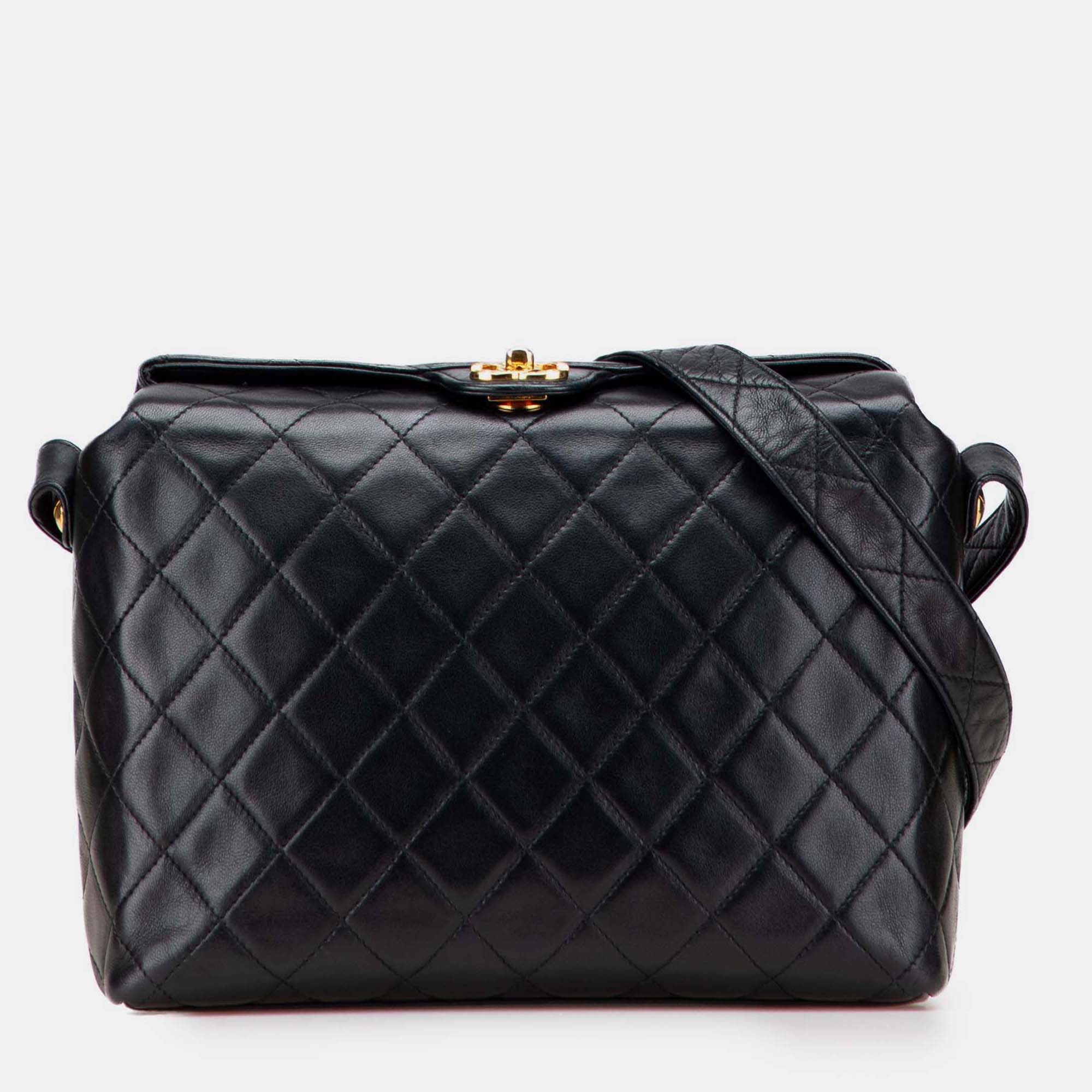 

Chanel Black CC Quilted Lambskin Crossbody