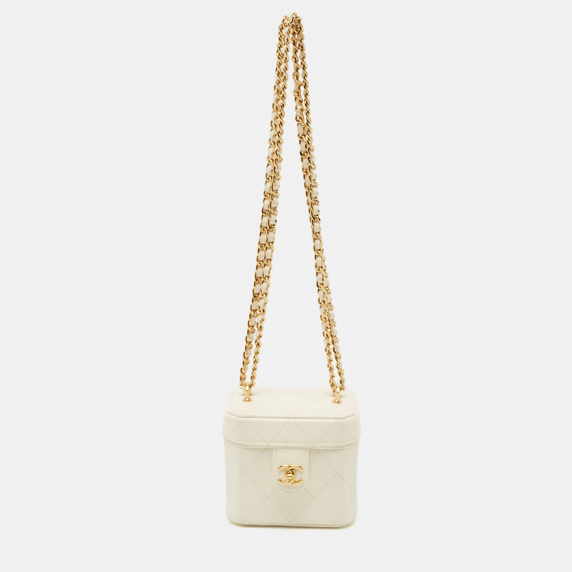 

Chanel Off White Quilted Leather Vanity Clutch with Chain