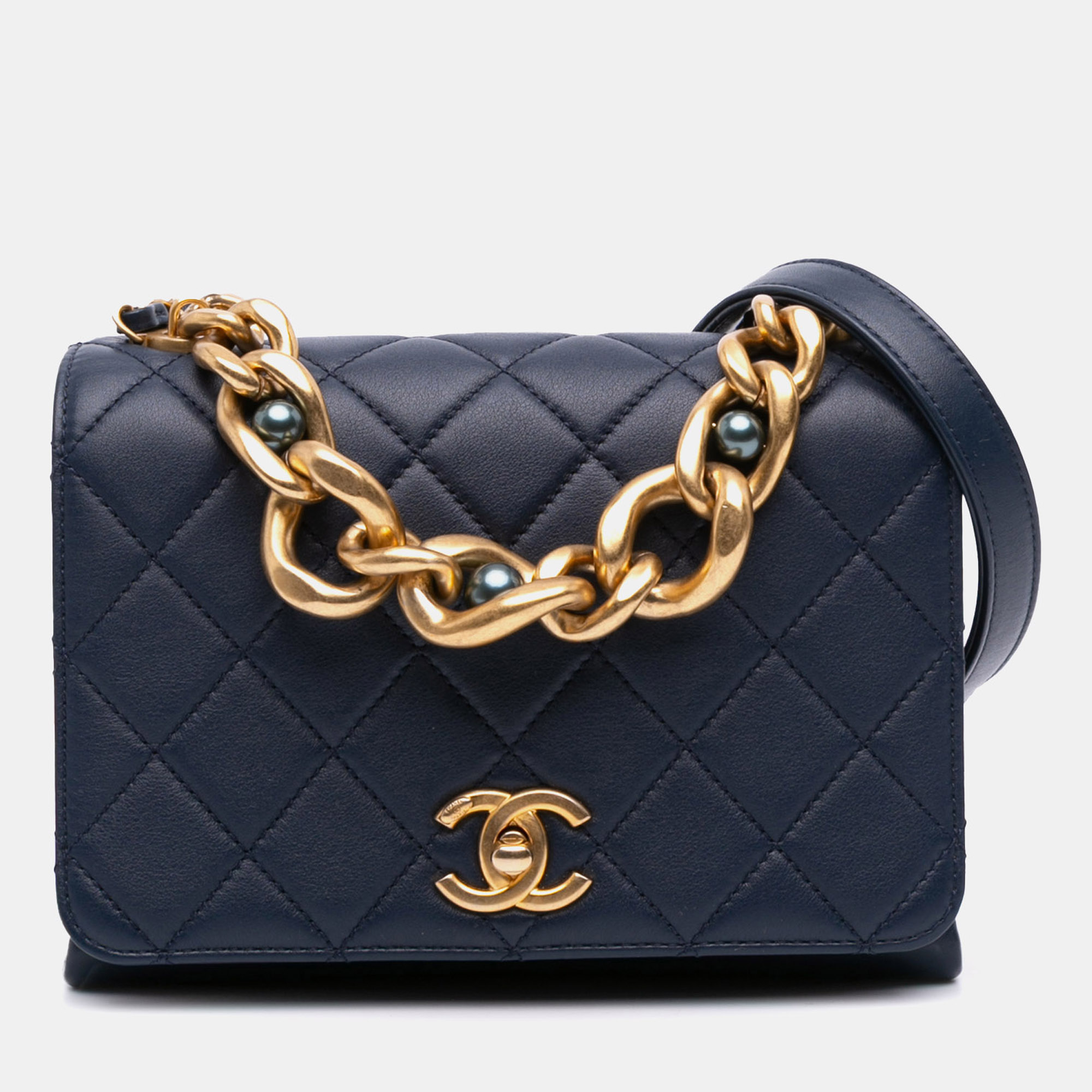 

Chanel Navy Blue CC Quilted Lambskin Triple Pearl Chain Flap