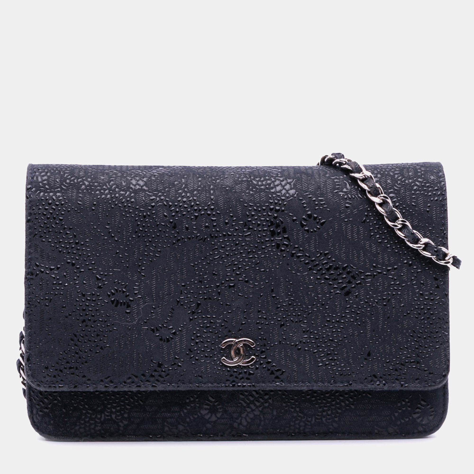 Pre-owned Chanel Blue Lace Overlay Goatskin Wallet On Chain
