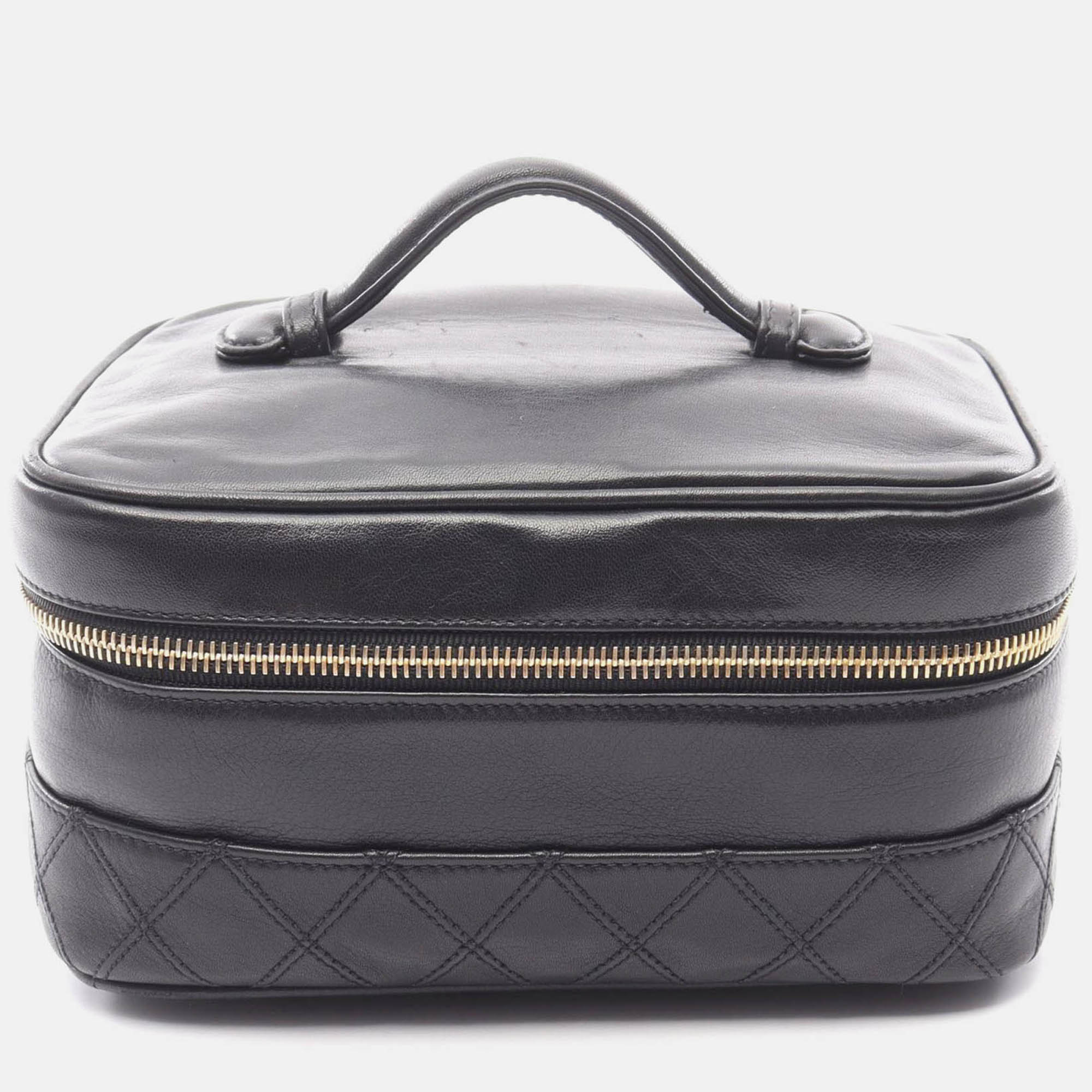 

Chanel Bicolole Black Leather Coco Cc Vanity Handbag GHW