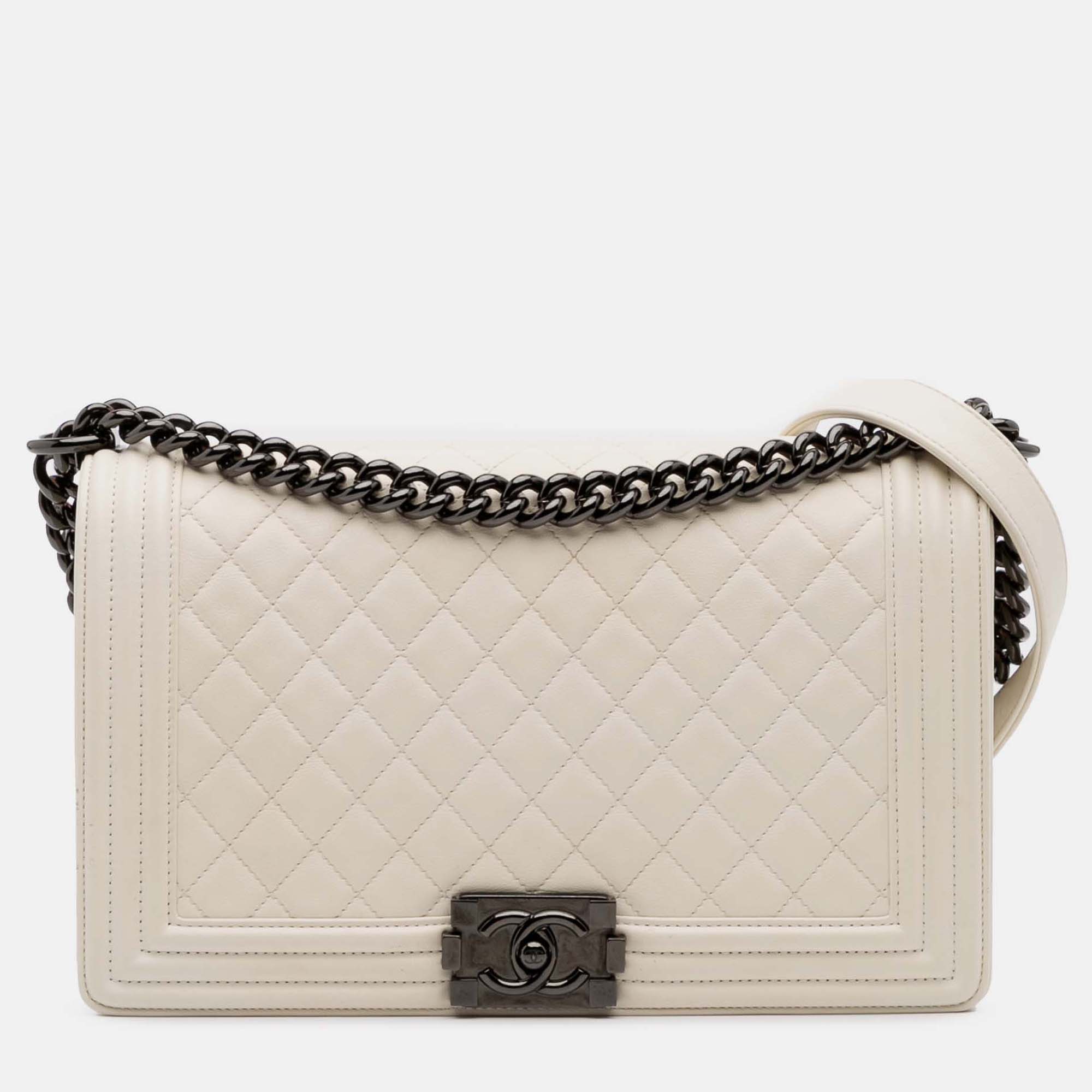 

Chanel White Medium Quilted Lambskin Boy Flap