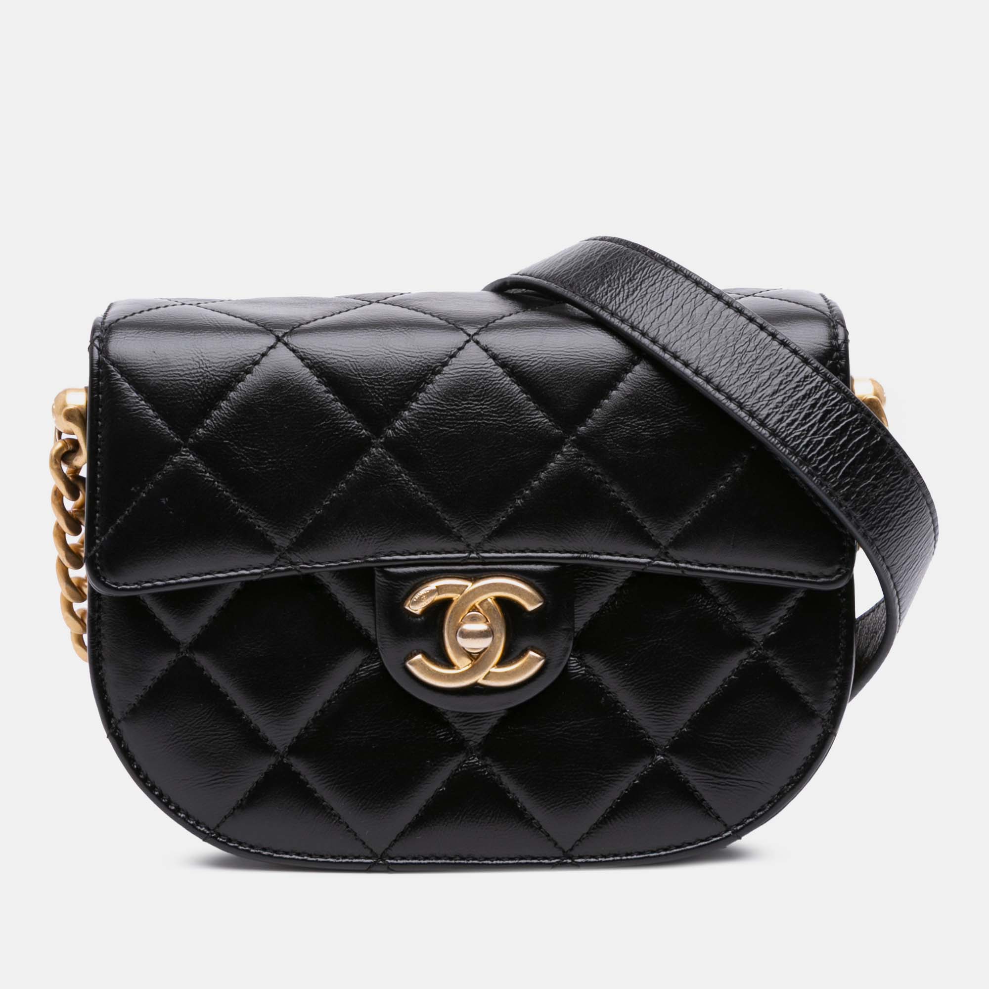 

Chanel Black CC Quilted Calfskin Round Moon Messenger Flap