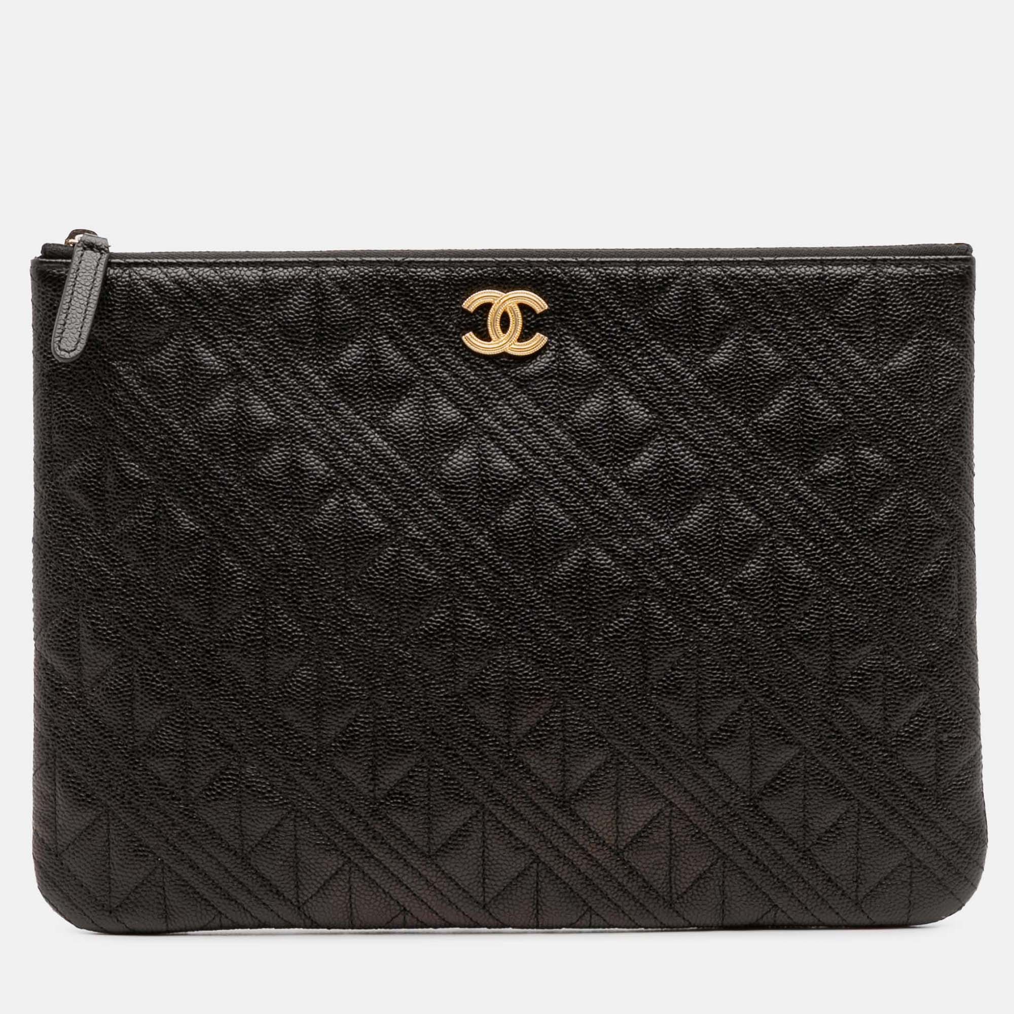 

Chanel Black Medium Quilted Caviar O Case Clutch