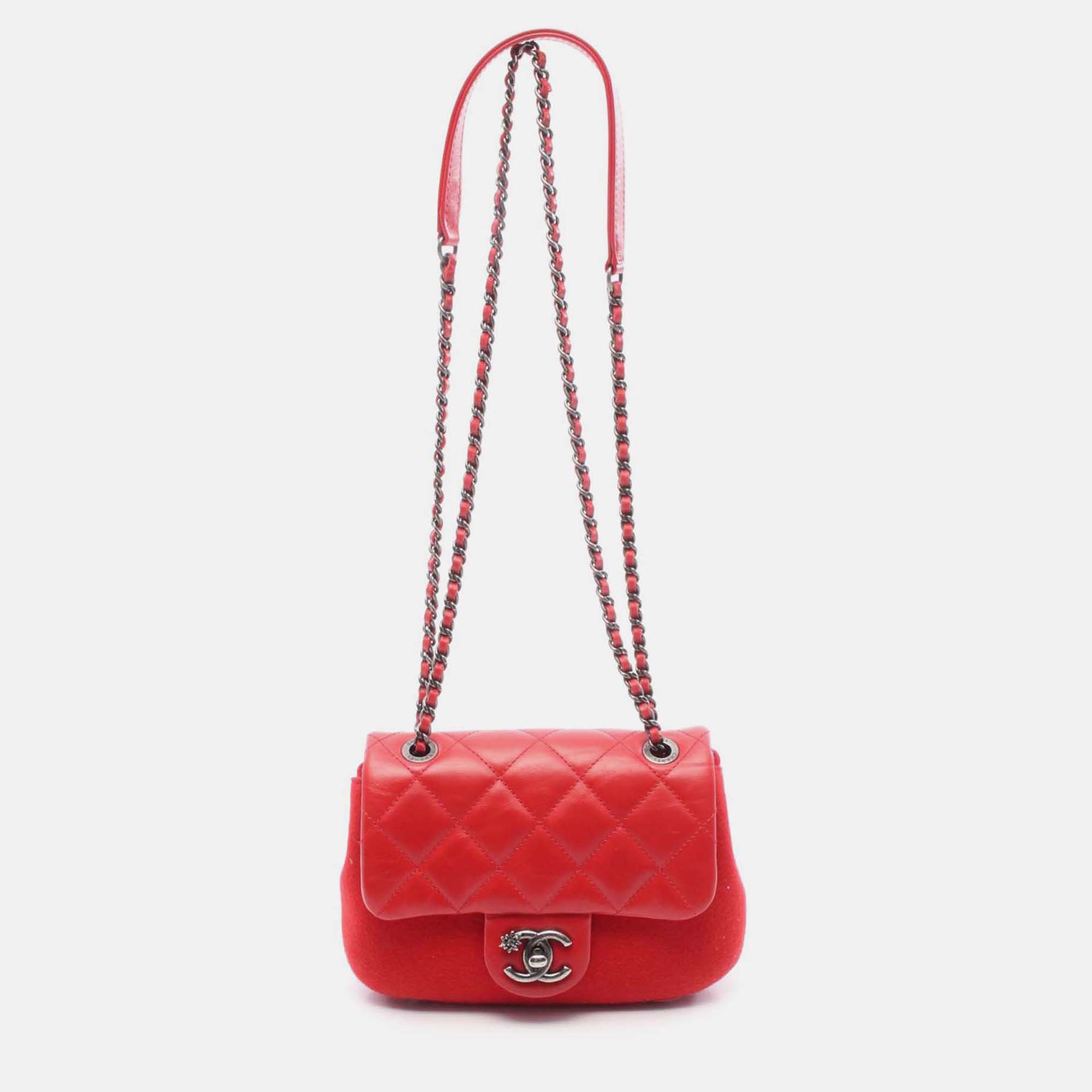 

Chanel Red Paris Salzburg Mini Quilted Glazed Calfskin and Felt Edelweiss Flower Flap