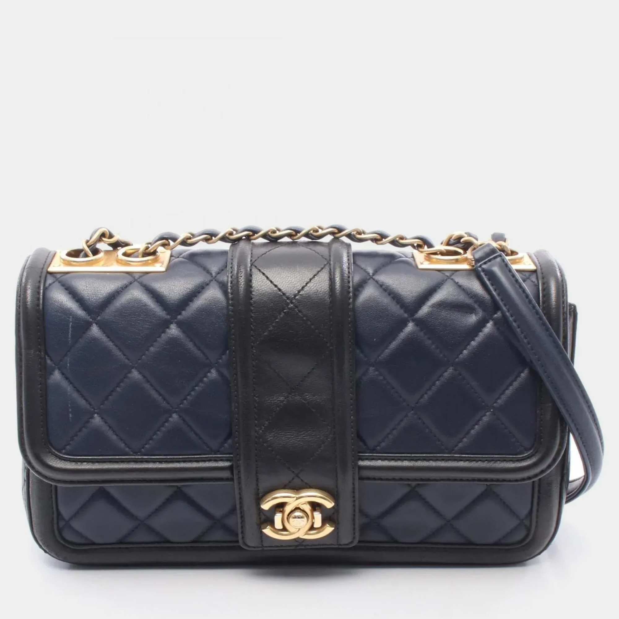 

Chanel Matelassé Navy/Black Lambskin Leather Shoulder Bag
