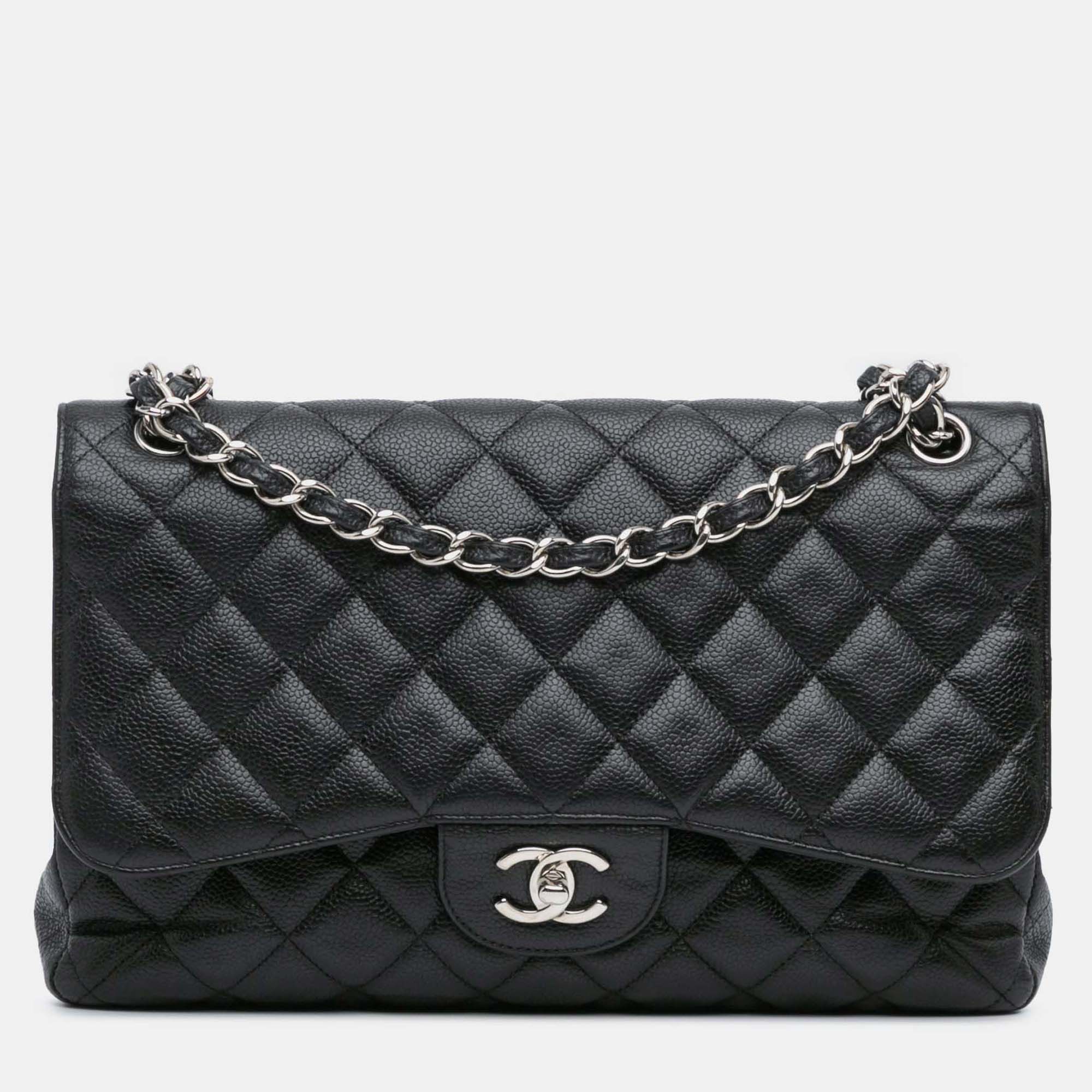 

Chanel Classic Double Flap Jumbo Black Caviar Shoulder Bag