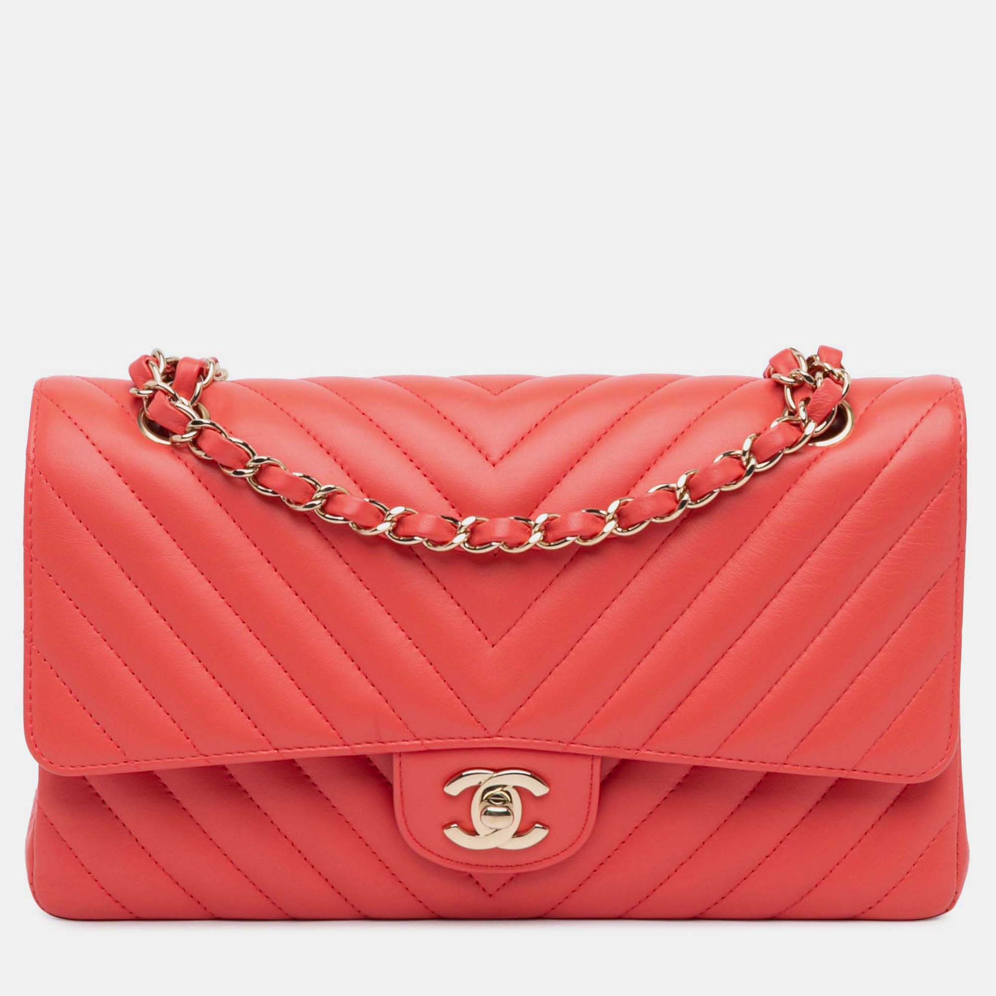 

Chanel Classic Double Flap Medium Red Chevron Lambskin Shoulder Bag
