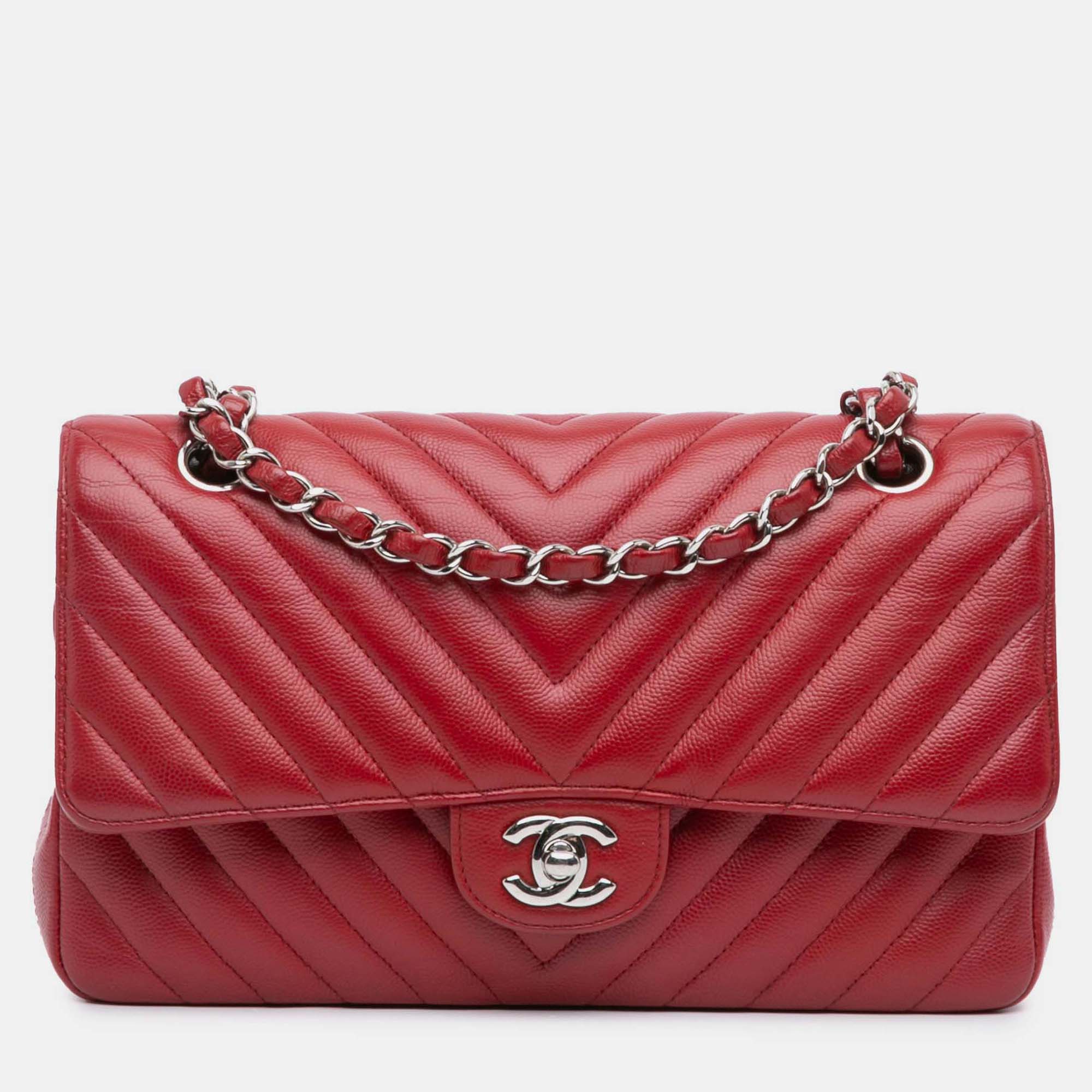 

Chanel Classic Double Flap Medium Red Chevron Caviar Shoulder Bag