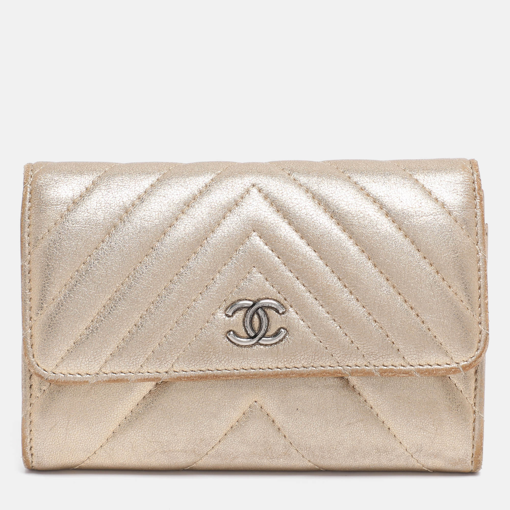 

Chanel Gold Chevron Leather Compact Wallet