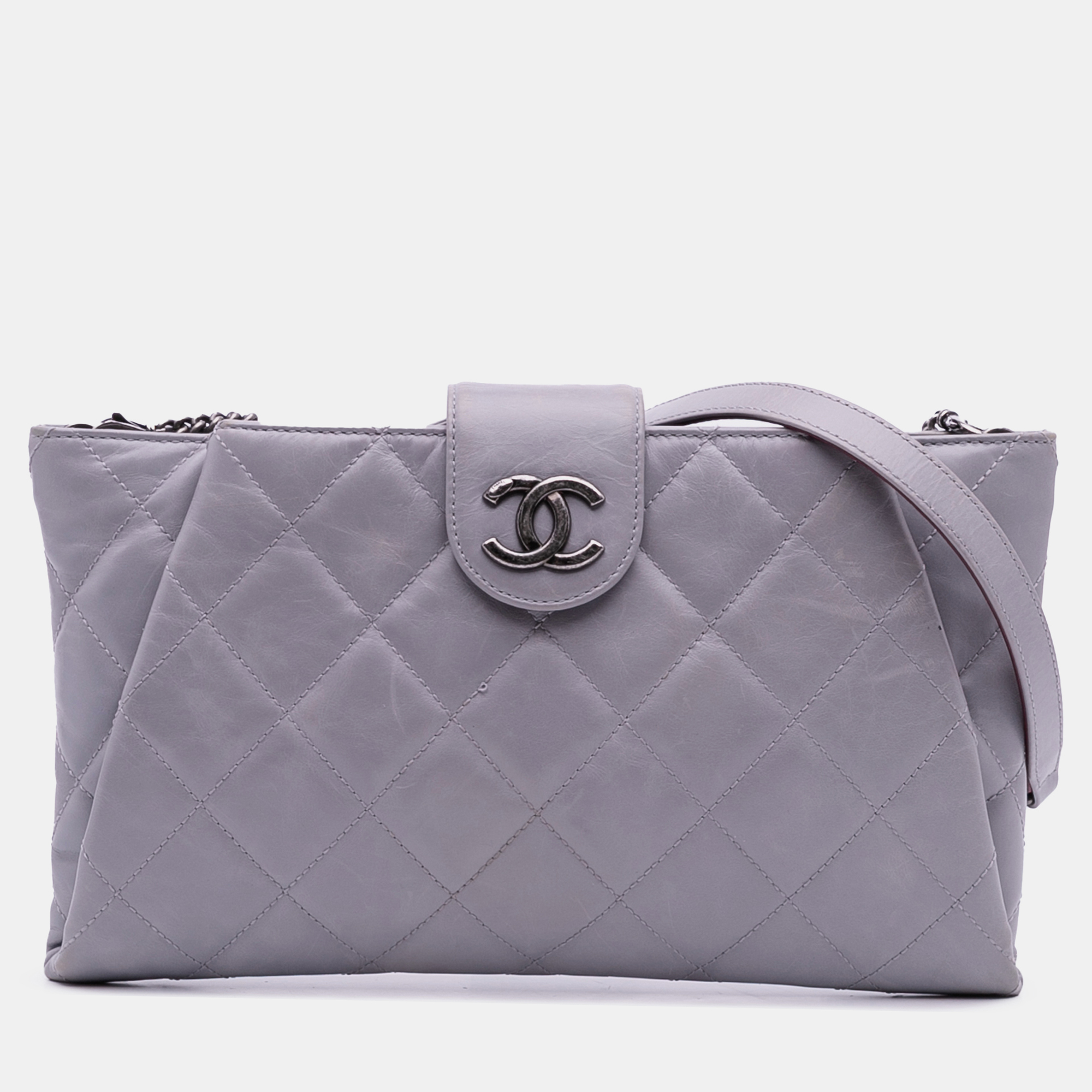 

Chanel Purple Quilted Glazed Calfskin Coco Pleats Chain Clutch