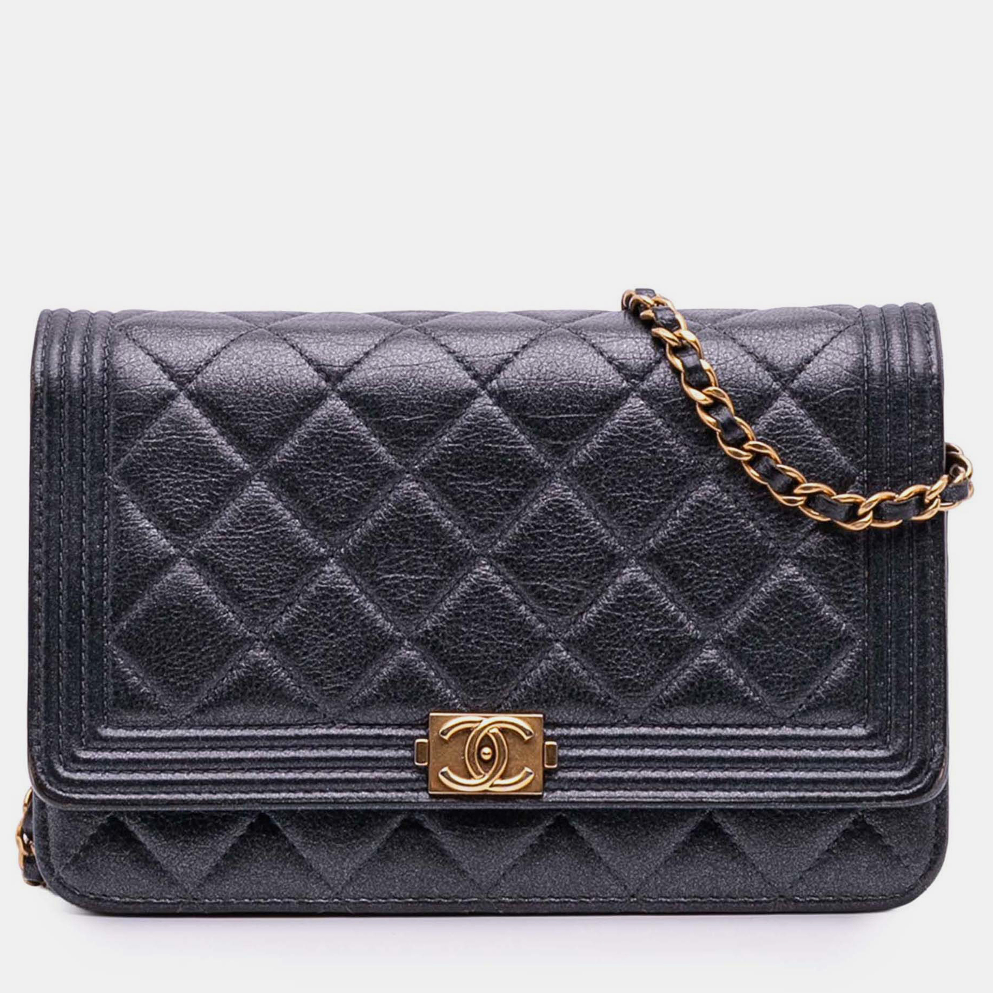 Pre-owned Chanel Black Quilted Lambskin Boy Wallet On Chain