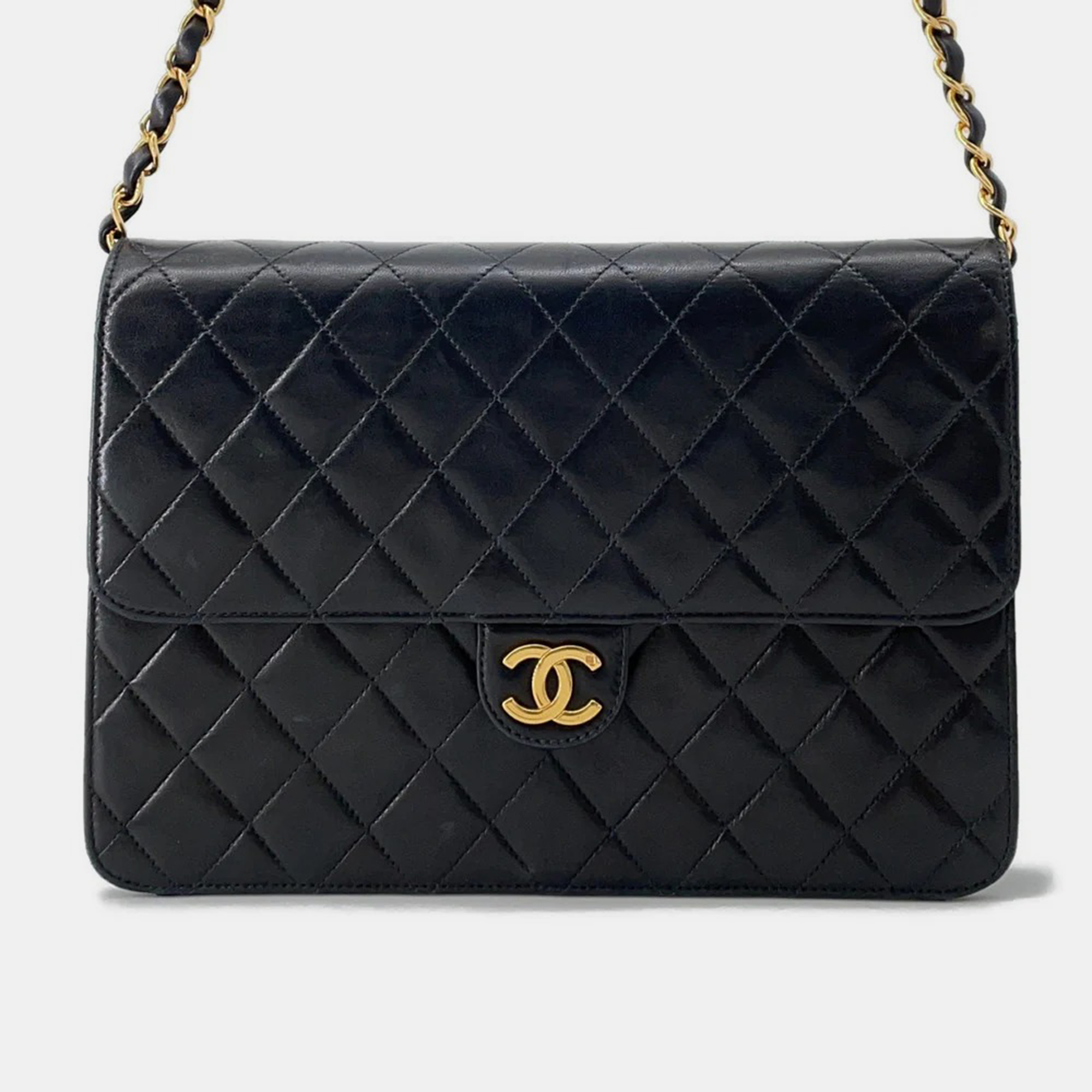 

Chanel Pushlock Black Lambskin Chain Shoulder Bag