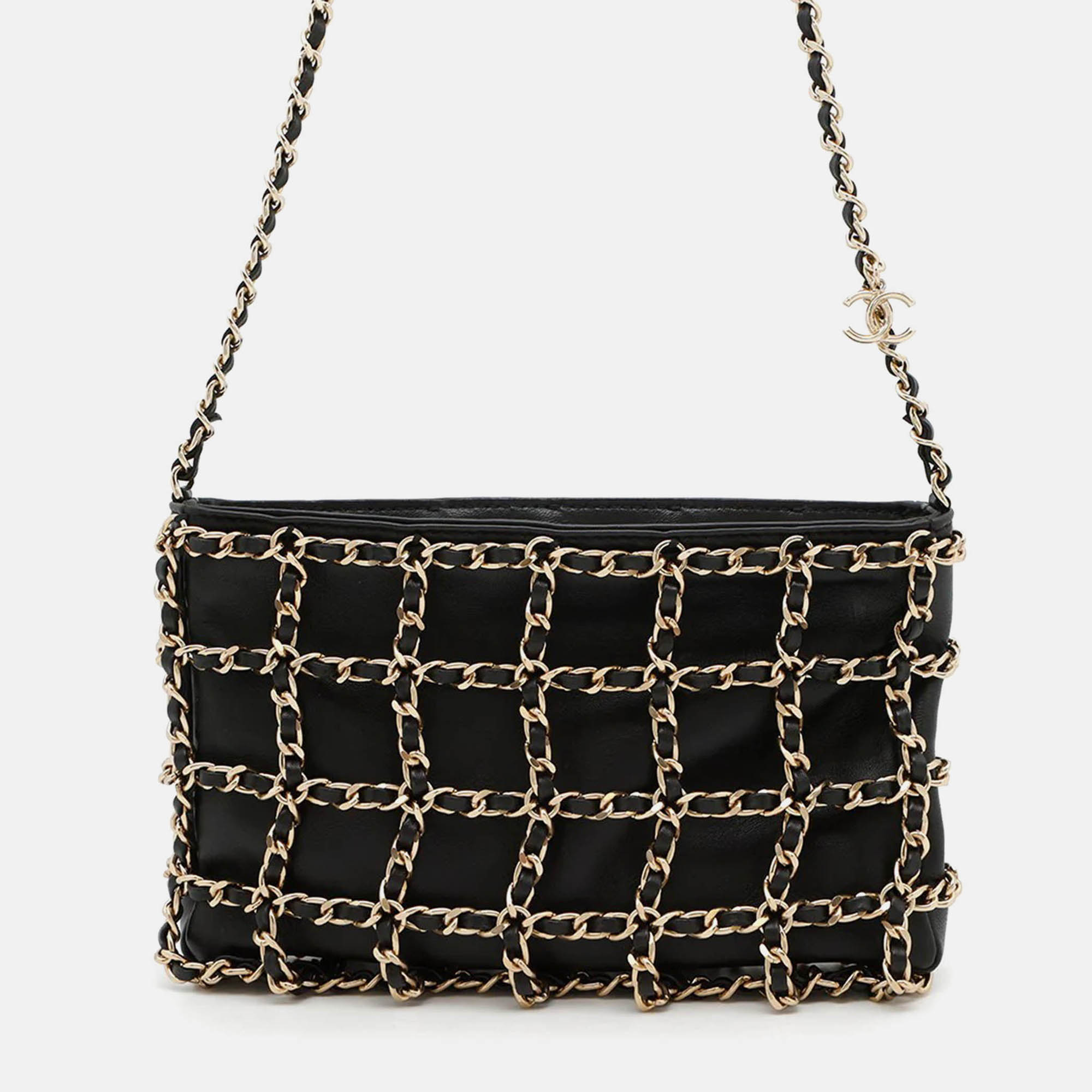 

Chanel CC Chain Black Lambskin Shoulder Bag