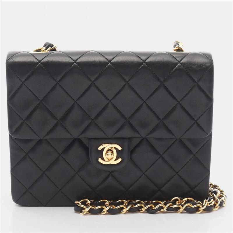 

Chanel Matelasse Chain Shoulder Bag Lamb Skin Sheep Leather Black