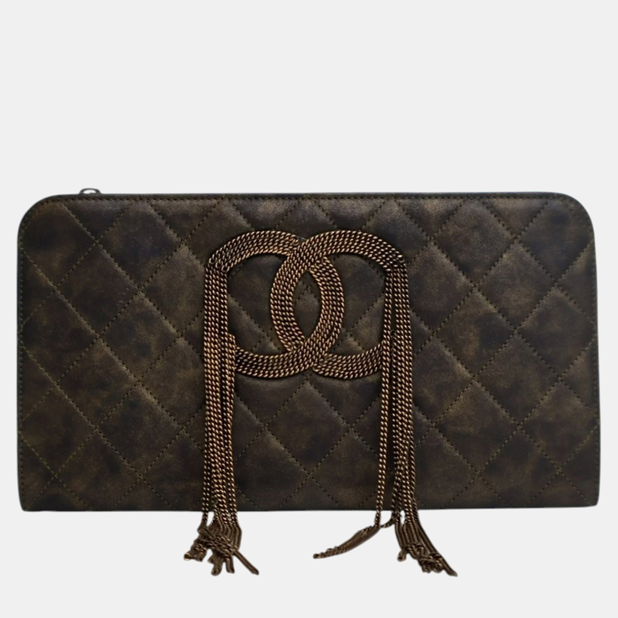 

Chanel Black Metallic Lambskin CC Chain Fringe Clutch