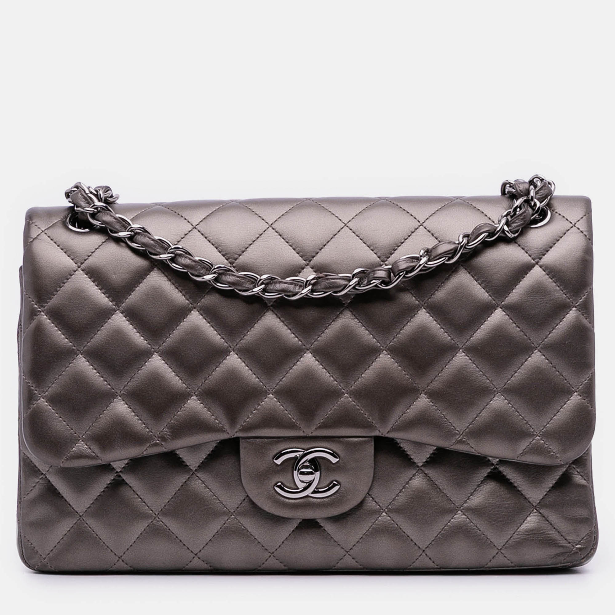 

Chanel Grey Jumbo Classic Lambskin Double Flap