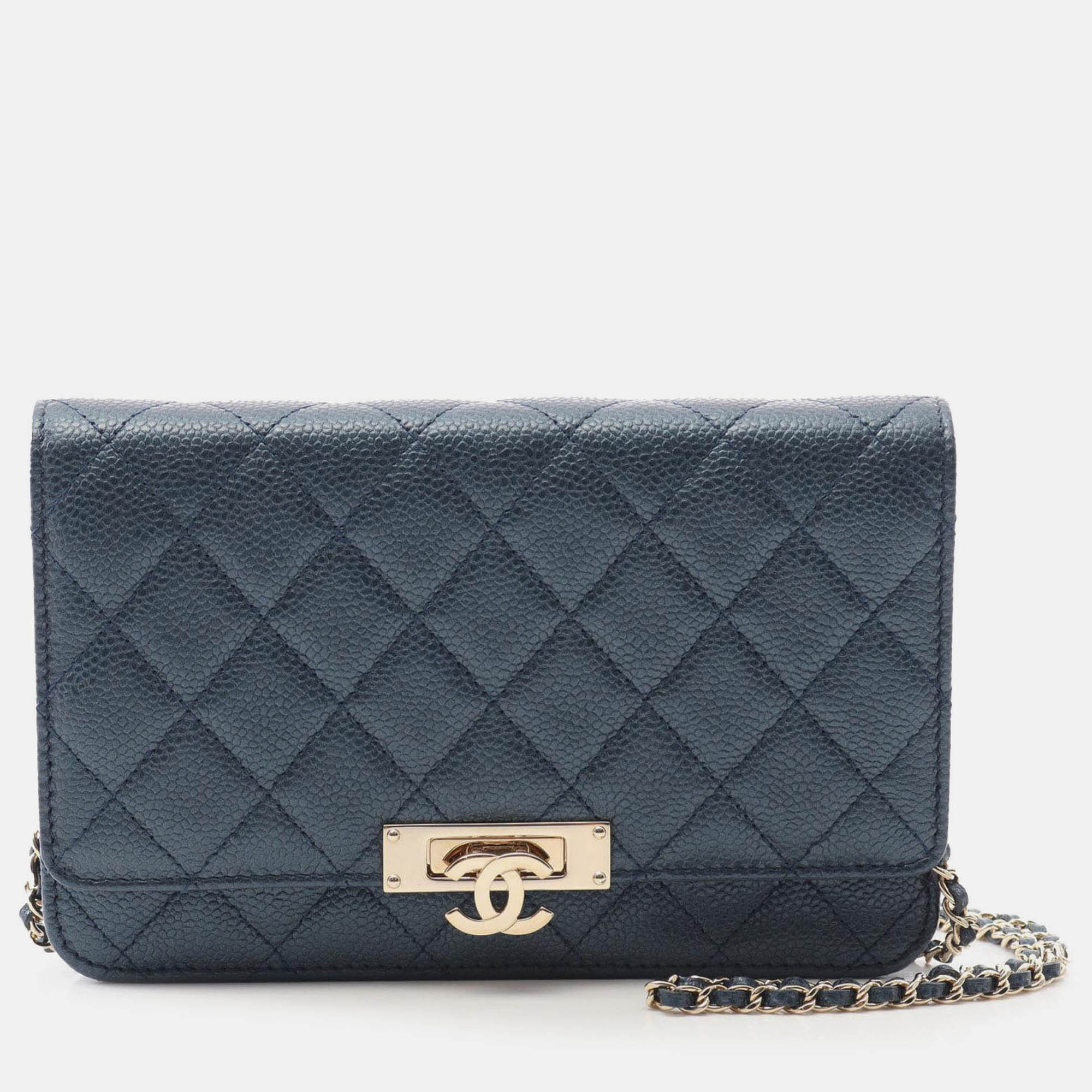 

Chanel Navy Blue Quilted Caviar Golden Class Wallet On Chain