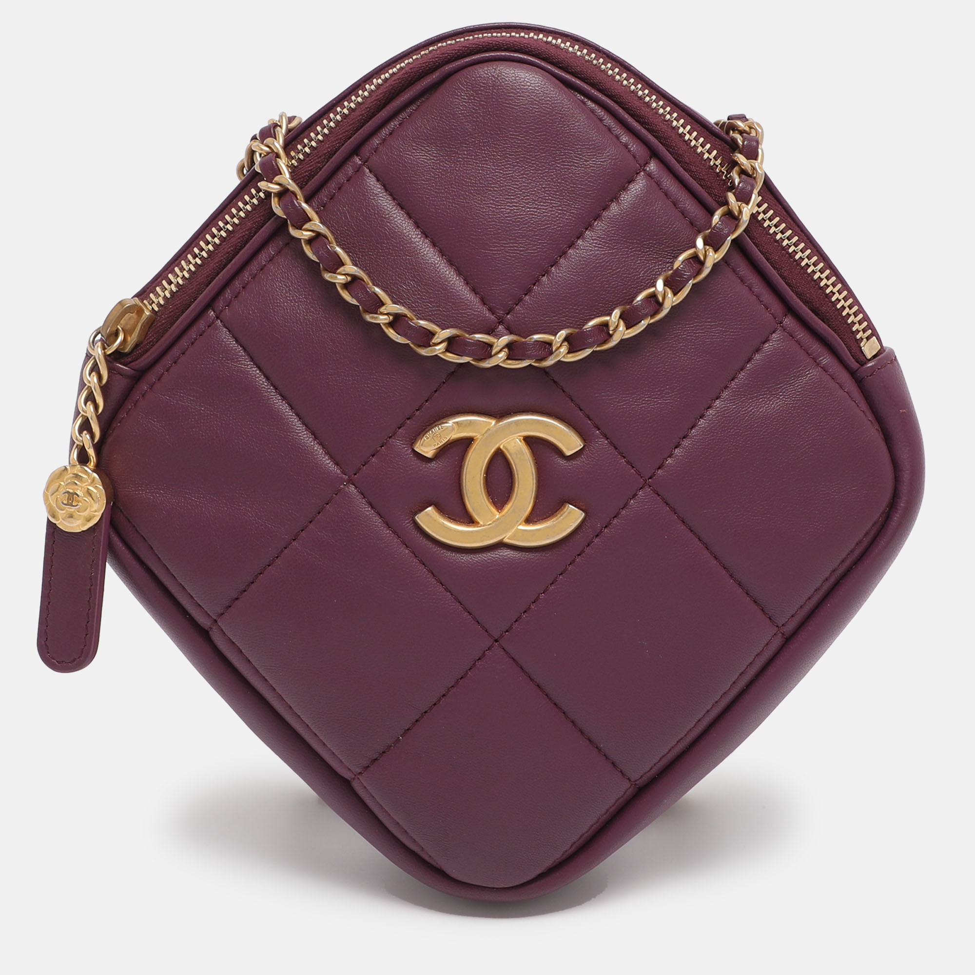

Chanel Purple Leather Diamond CC Chain Clutch