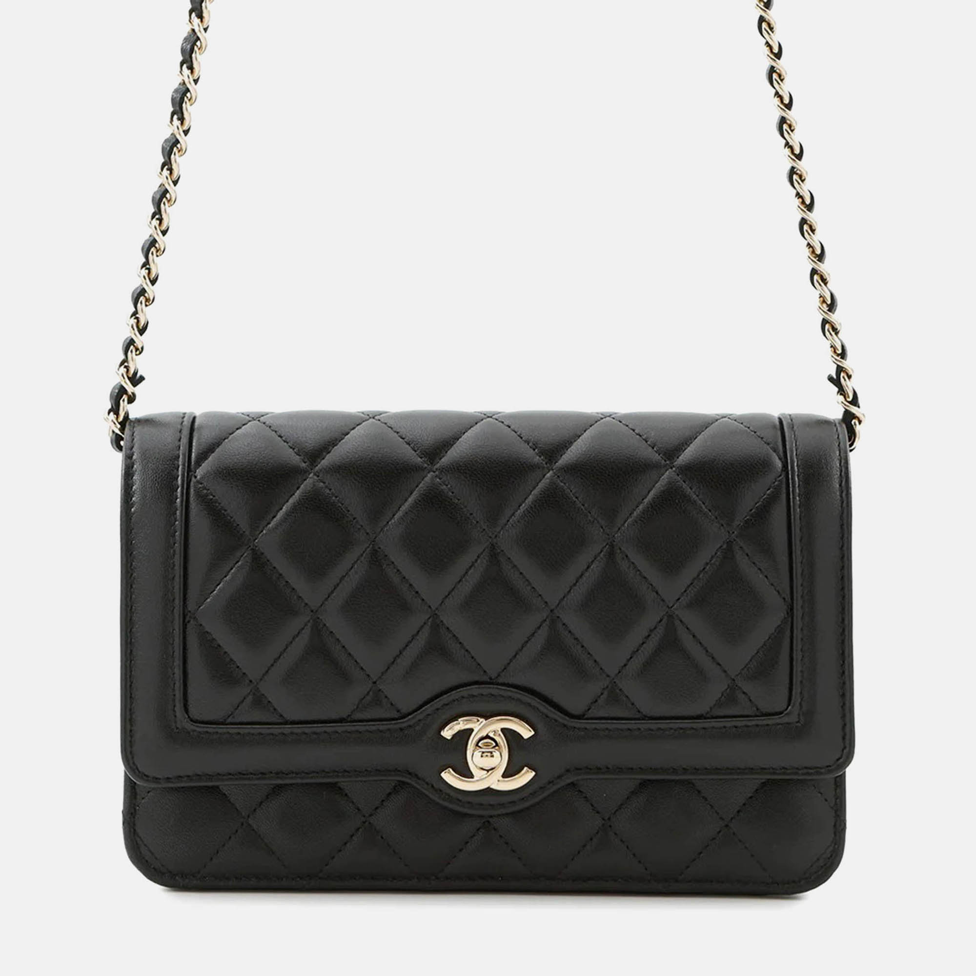 

Chanel Matelasse Classic Chain Wallet Black Lambskin