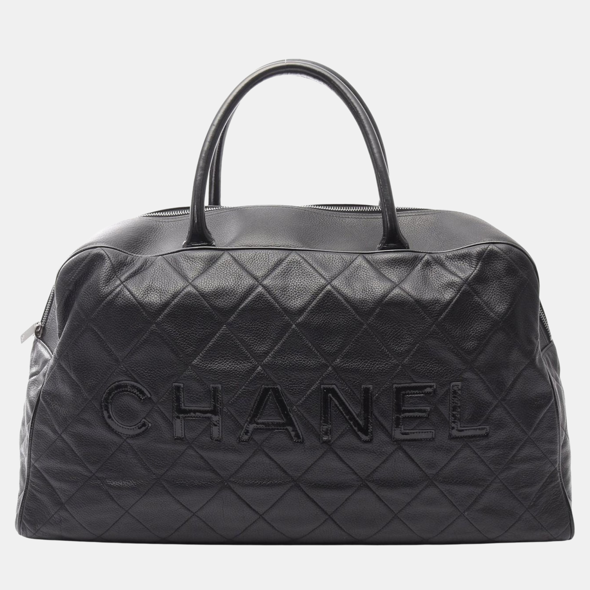 

Chanel Matelasse Travel Bag Calfskin Black