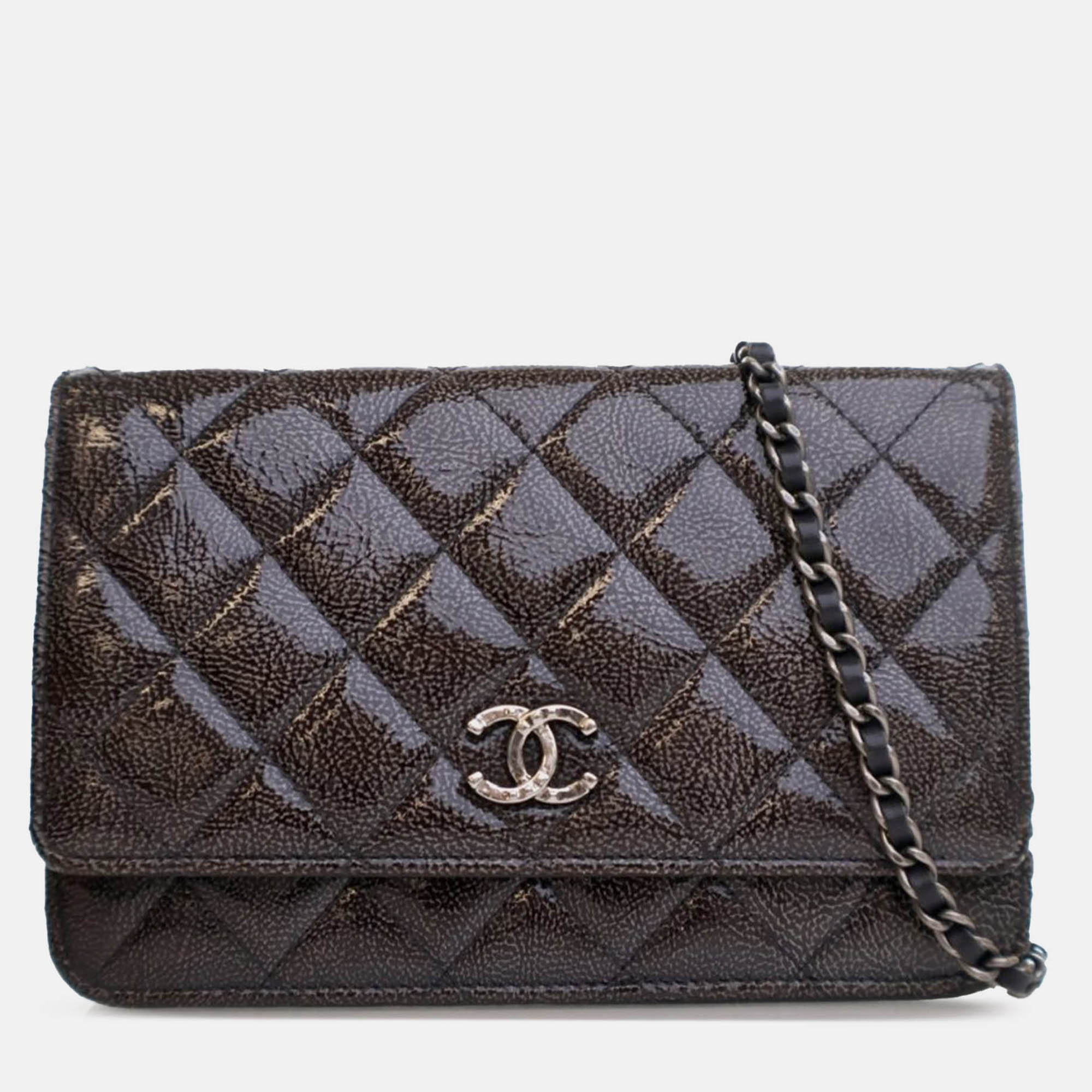Pre-owned Chanel Brown Cc Quilted Shiny Crumpled Calfskin Wallet On Chain