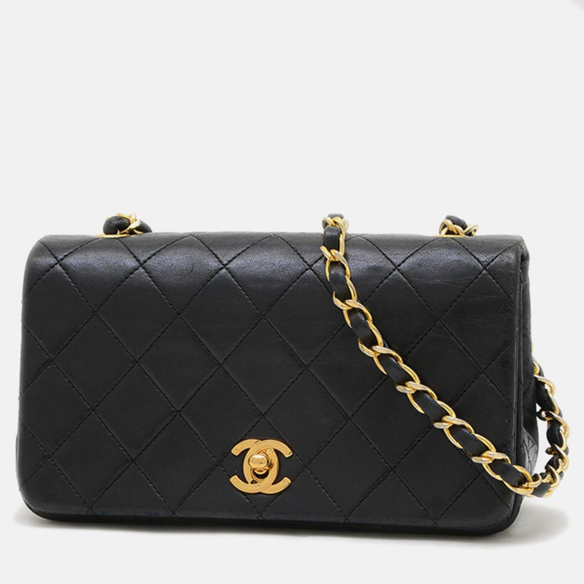 

Chanel Matelasse Chain Shoulder Bag In Black Lambskin