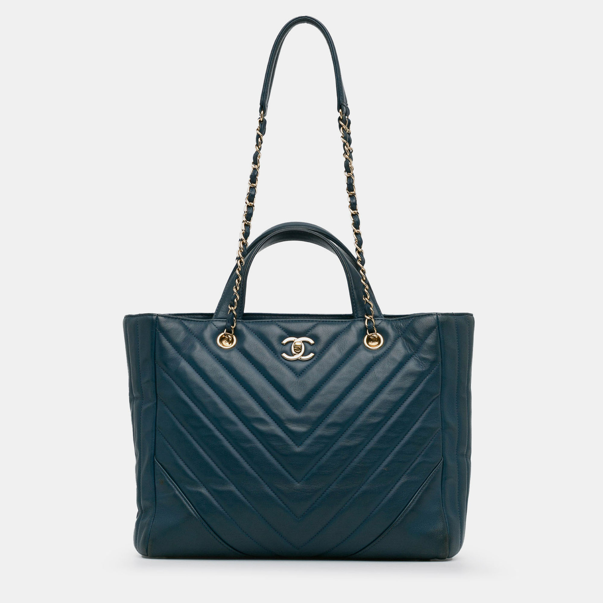 

Chanel Blue CC Chevron Calfskin Statement Shopping Tote