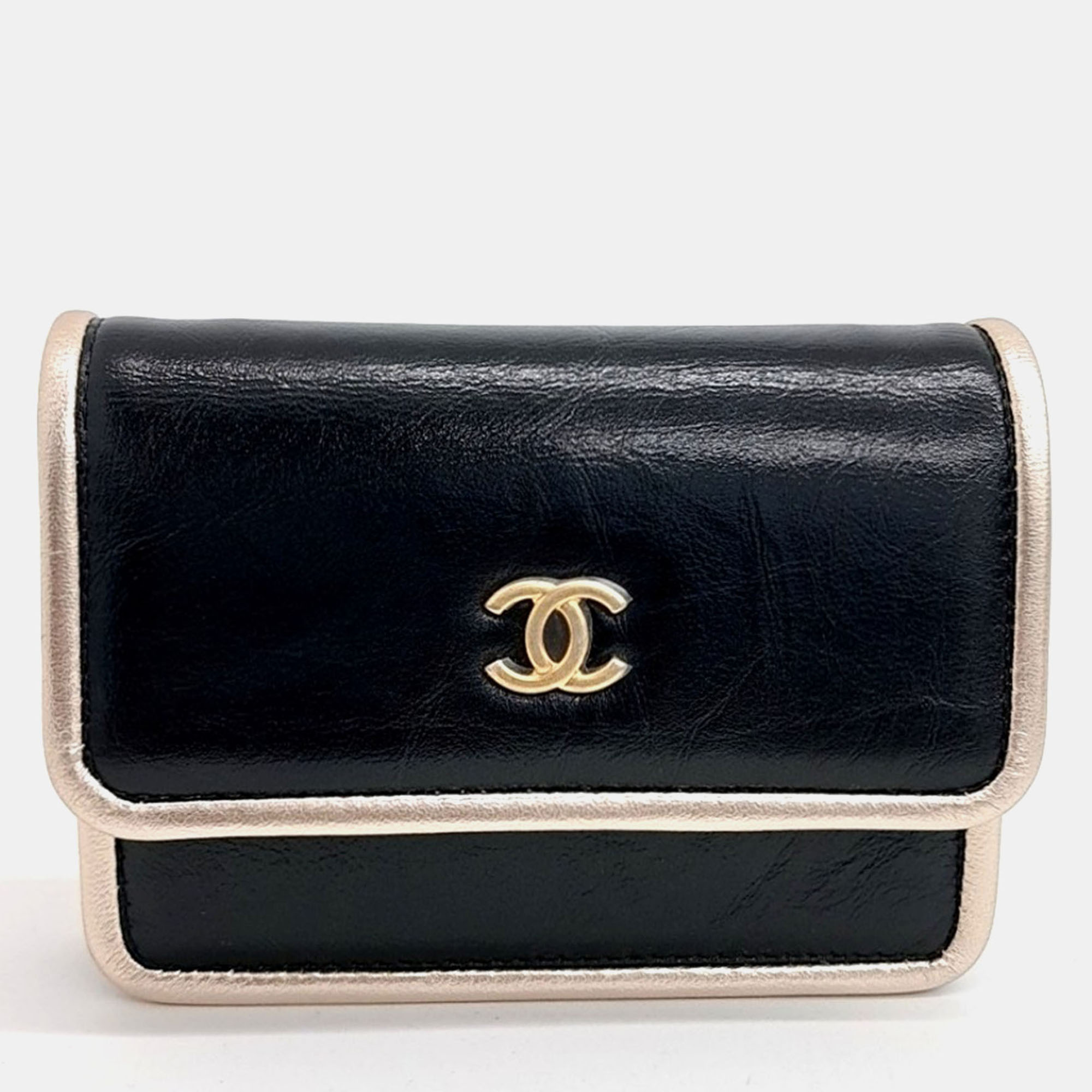 Pre-owned Chanel Black Gold Leather Chain Card Wallet